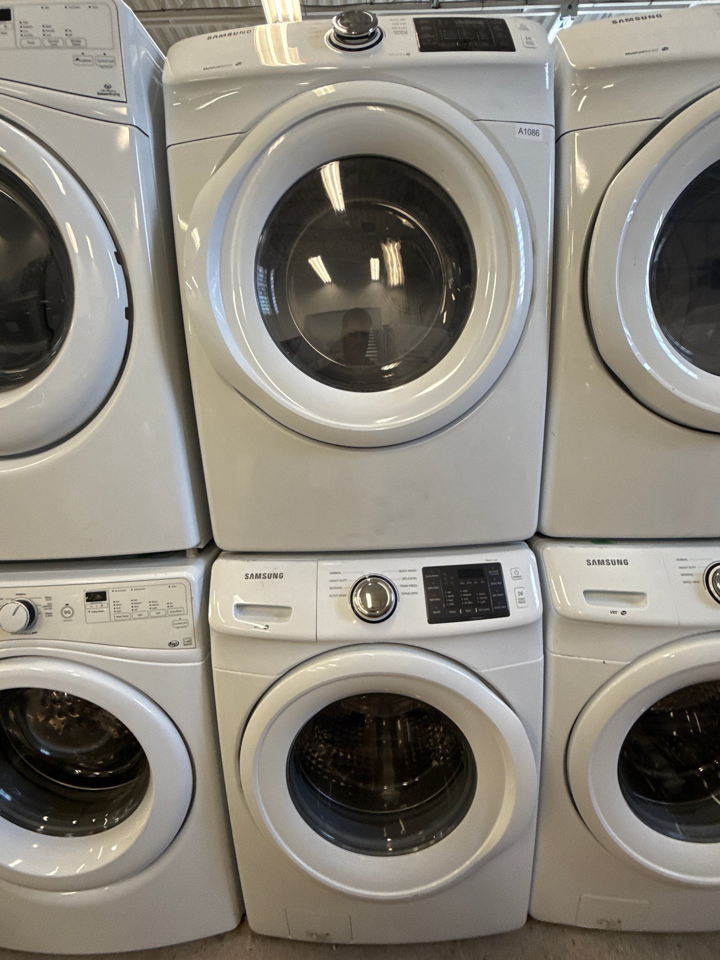 Samsung 27” Washer and Dryer Set (Washer-wf45m5100aw/a5 Dryer-dv42h5000ew/ac)