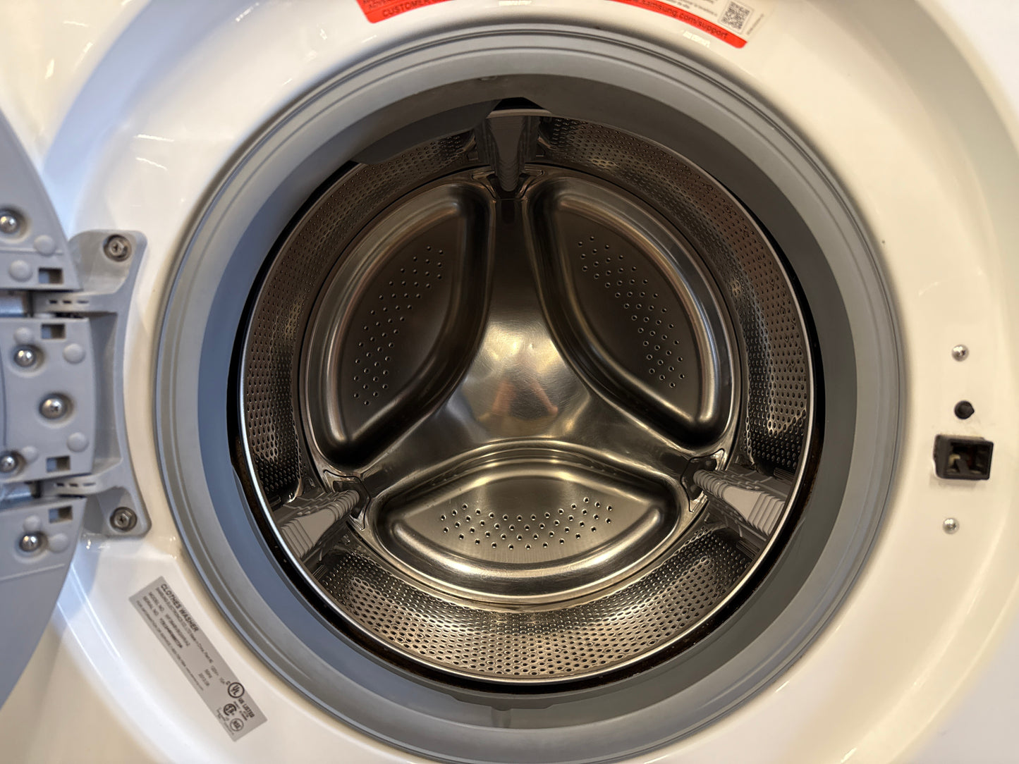 Samsung 27” Washer and Dryer Set( Washer-wf364bvbgwr/a2 Dryer- dv365etbgwr/ac)