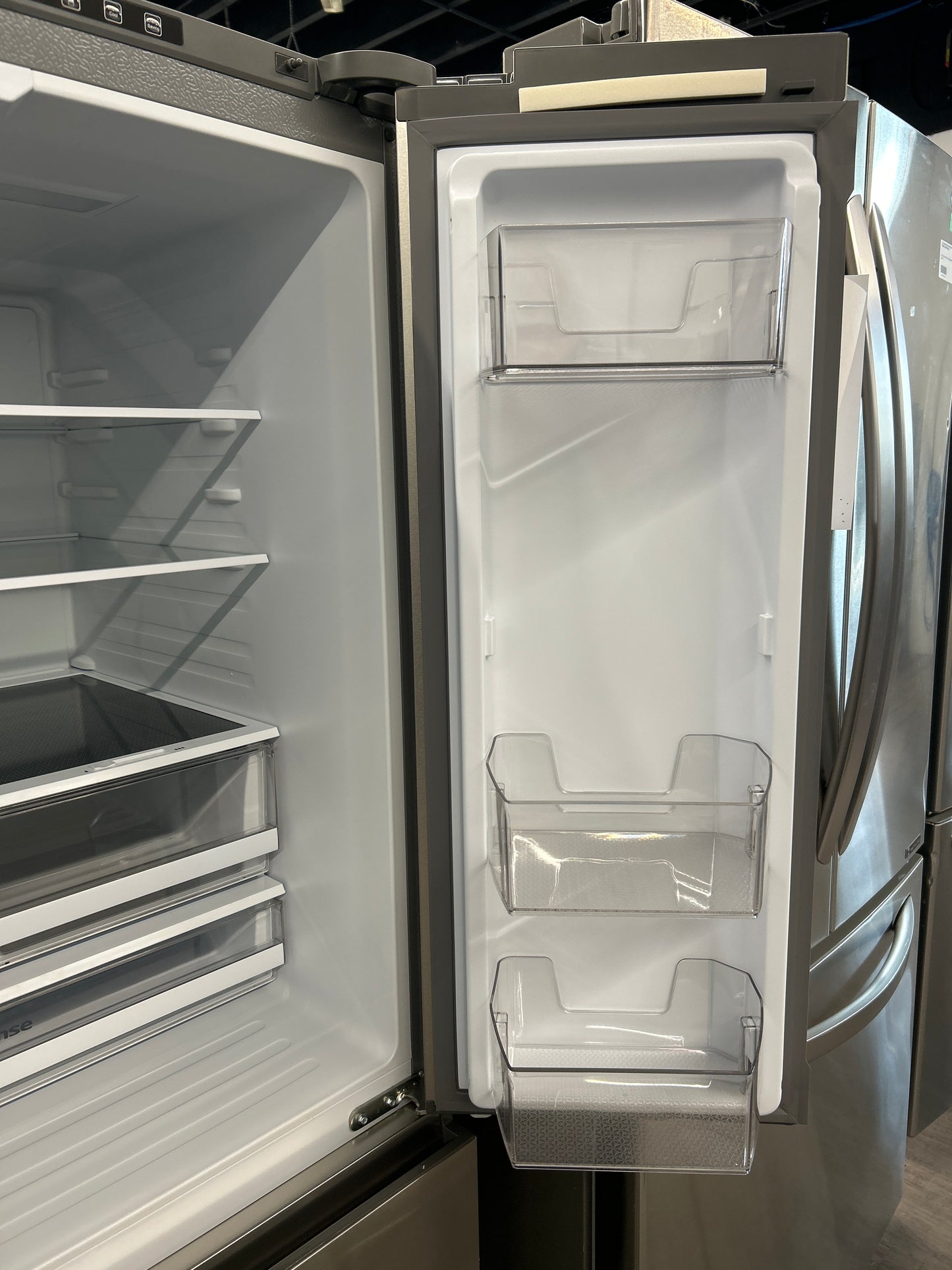 Hisense 30" Stainless Steel French Door Fridge RF21A3FSE