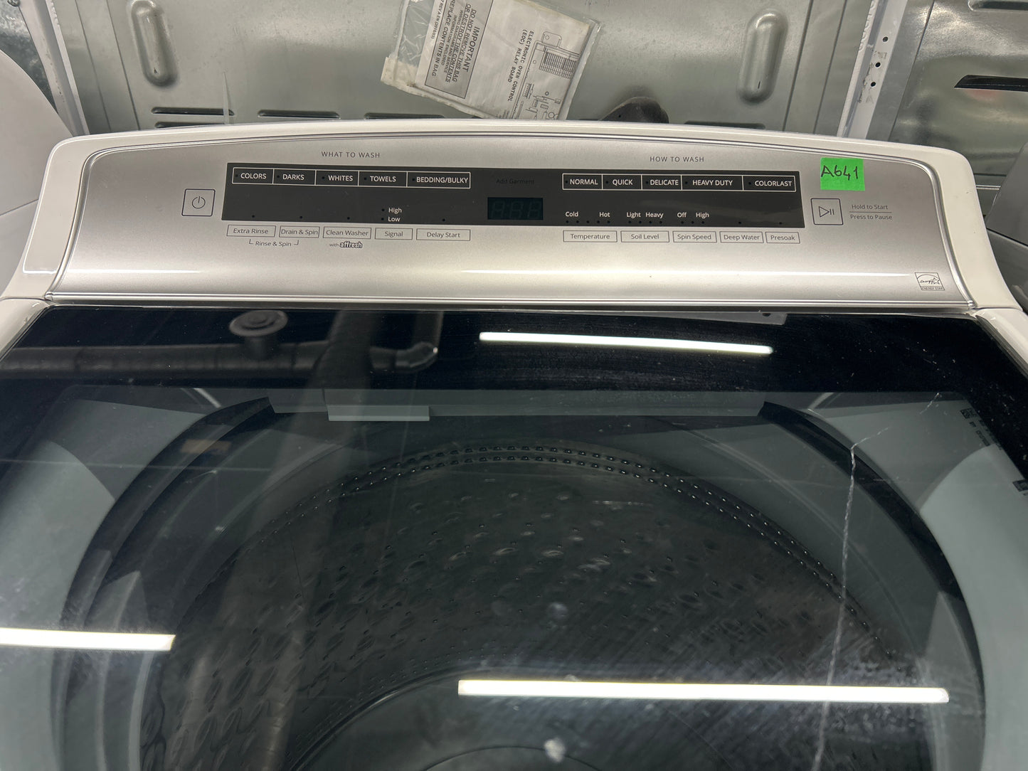 Whirlpool 27” Top Load Washer - WTW7500GW2