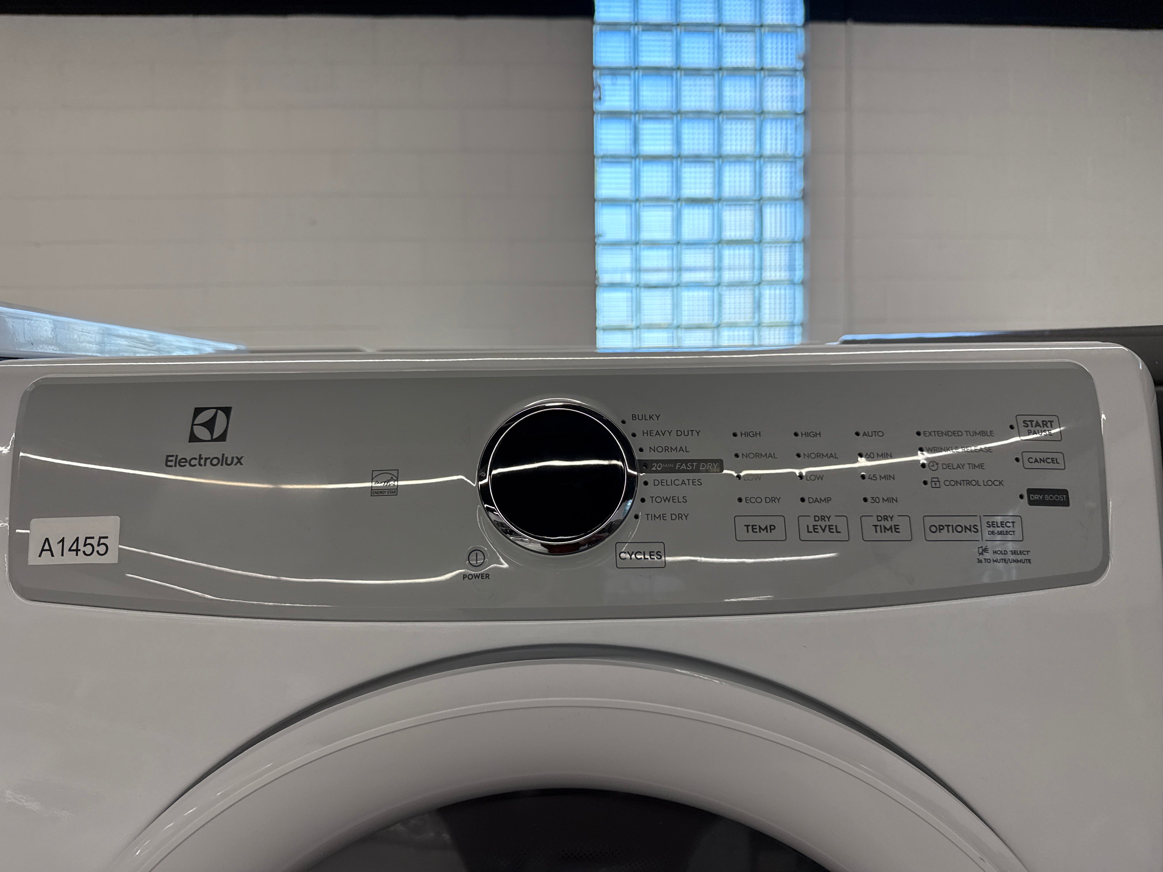 OPEN BOX - Electrolux 27" Front Load Dryer - ELFE733CAW1