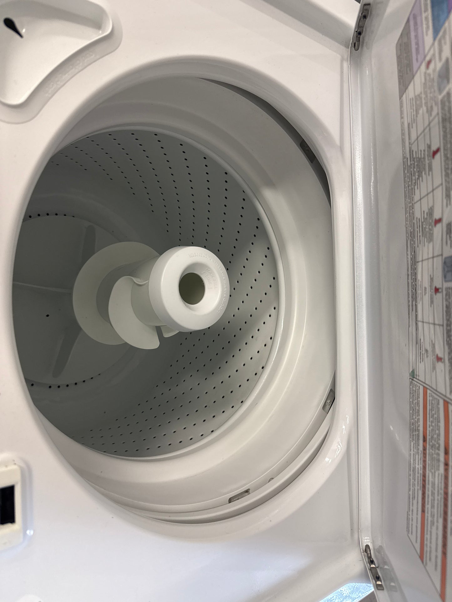 Whirlpool 27” Laundry Center-YWET4027HW0