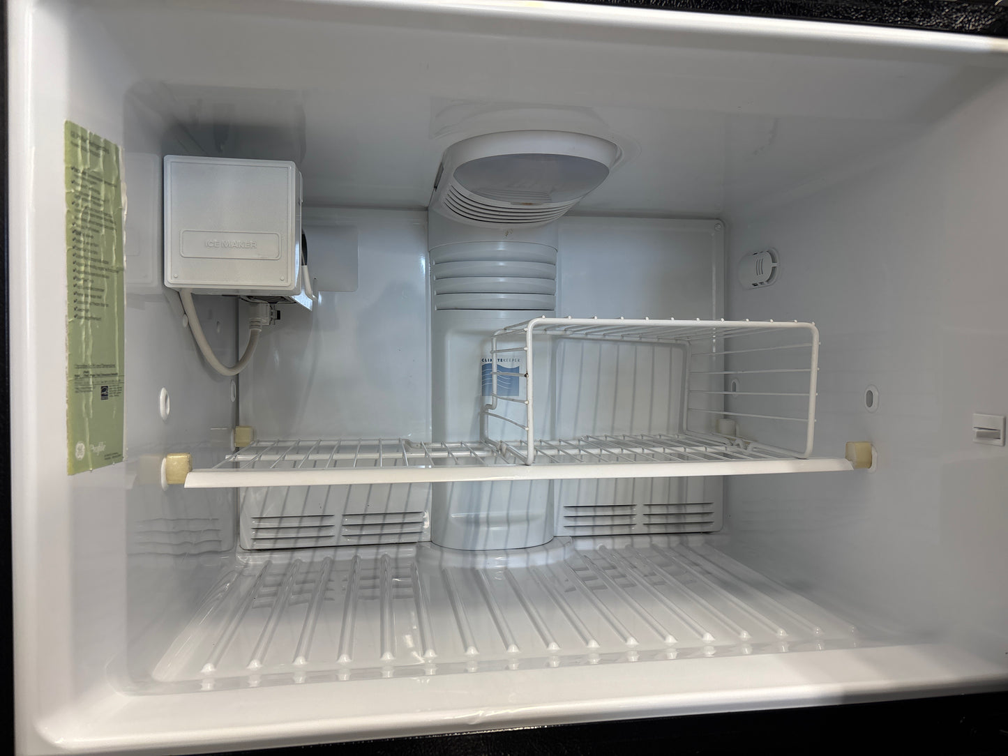 GE 33” Top Freezer Refrigerator - PTS22LCSARBB