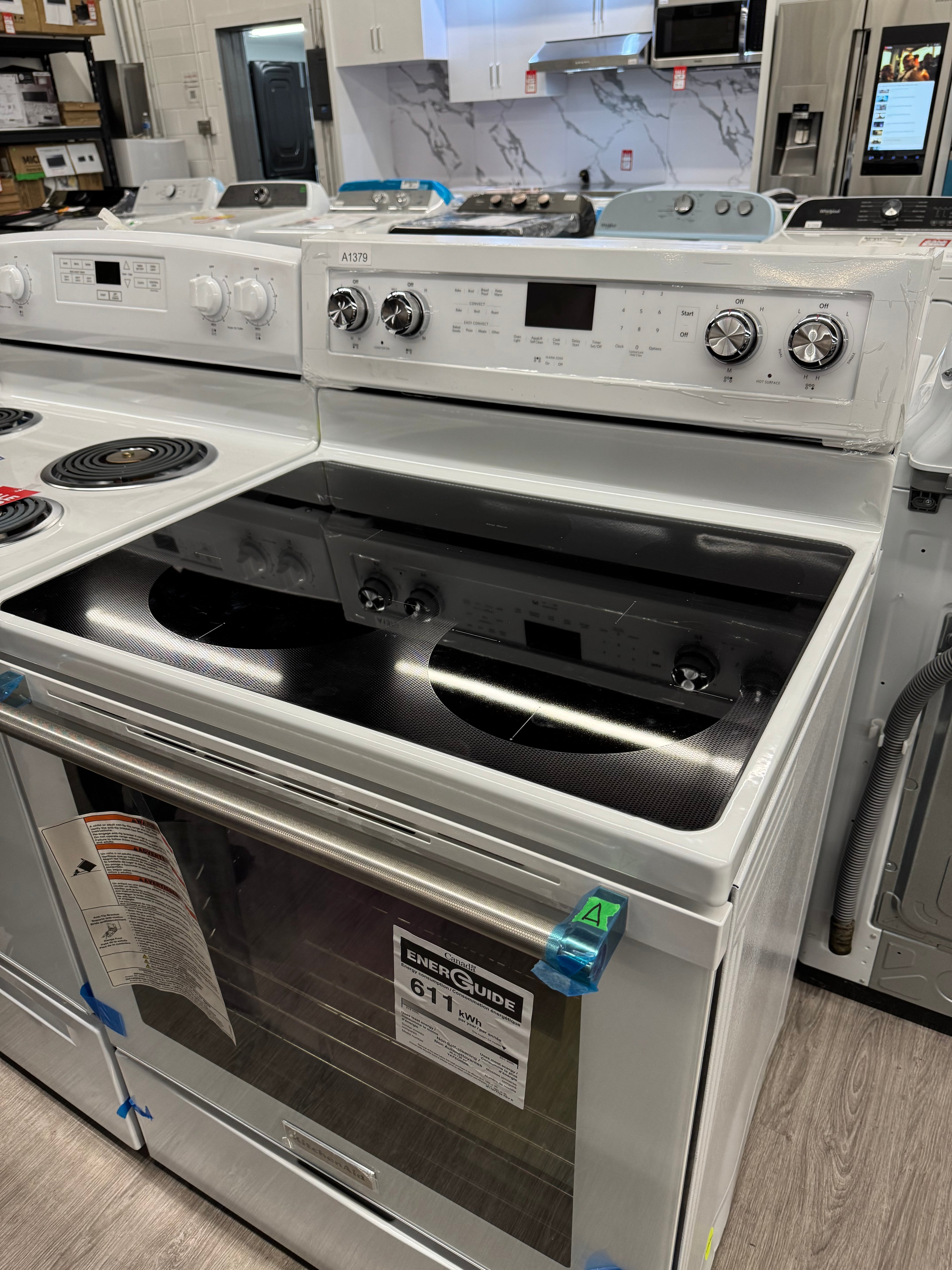 OPEN BOX - KitchenAid 30” Freestanding Glass Top Electric Range - YKFEG500EWH8