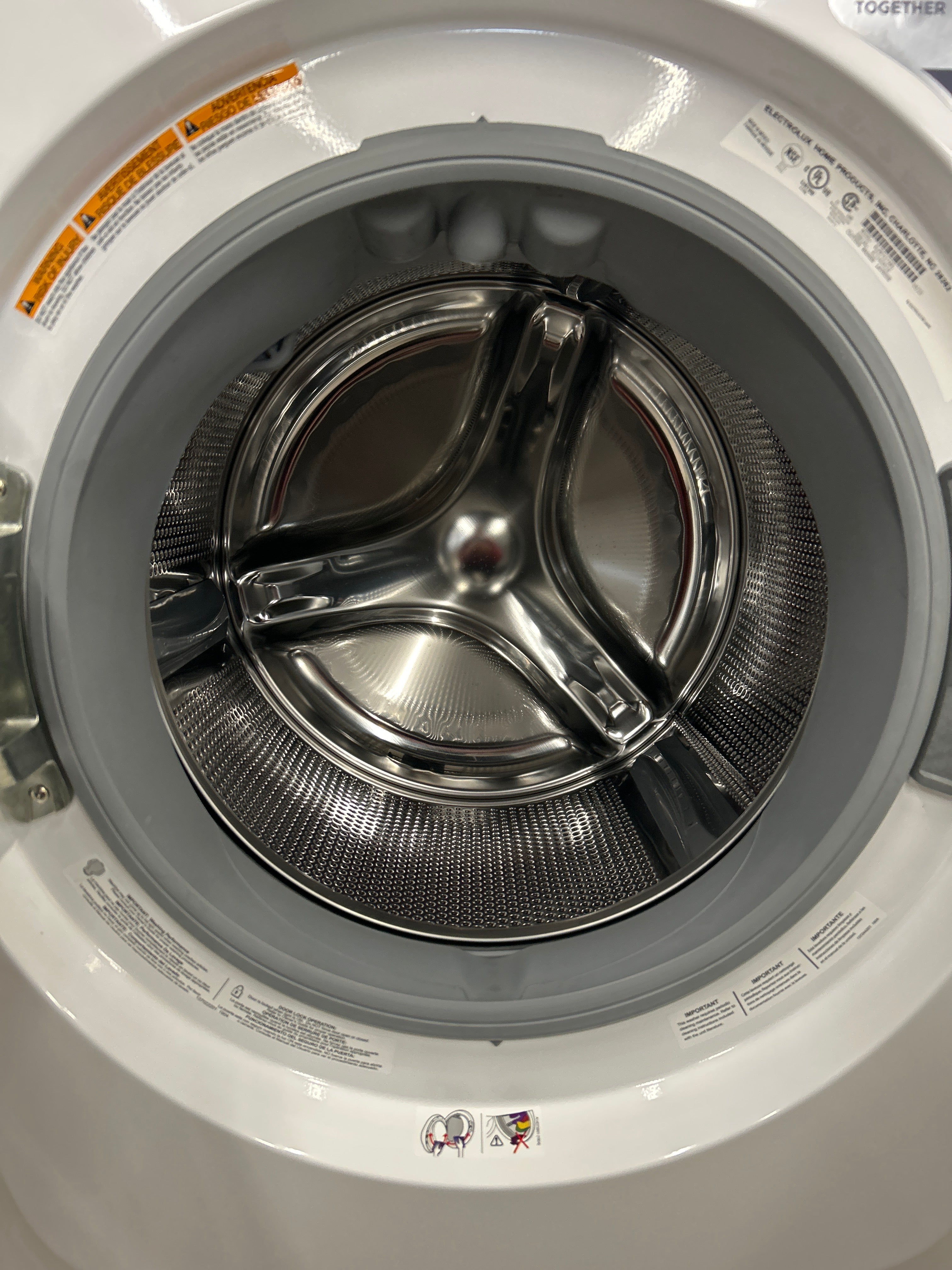 OPEN BOX Electrolux 27 Inch Front Load Washer