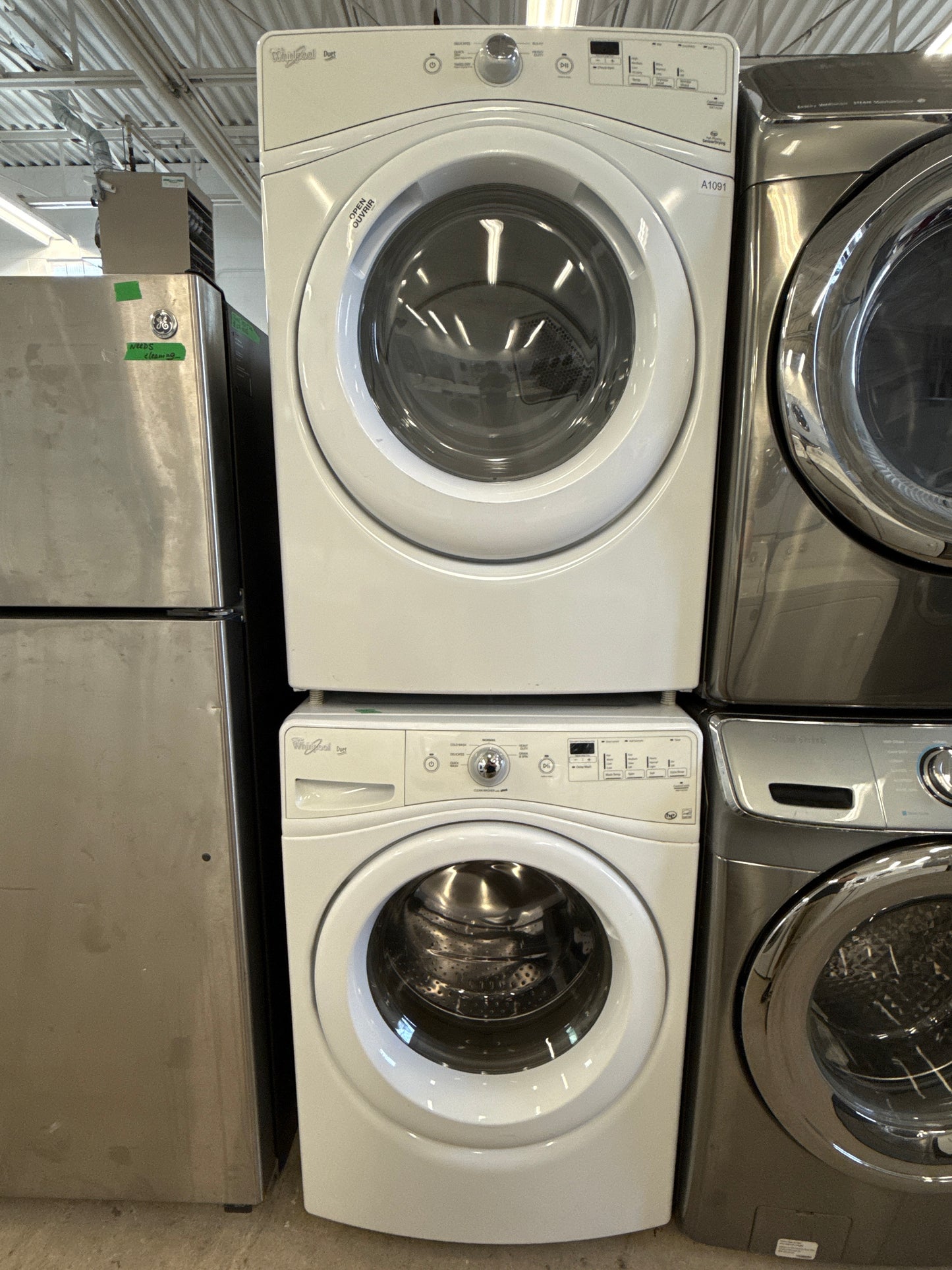 Whirlpool 27” Washer and Dryer Set (Washer-wfw70hebw1 Dryer-ywed70hebw0)