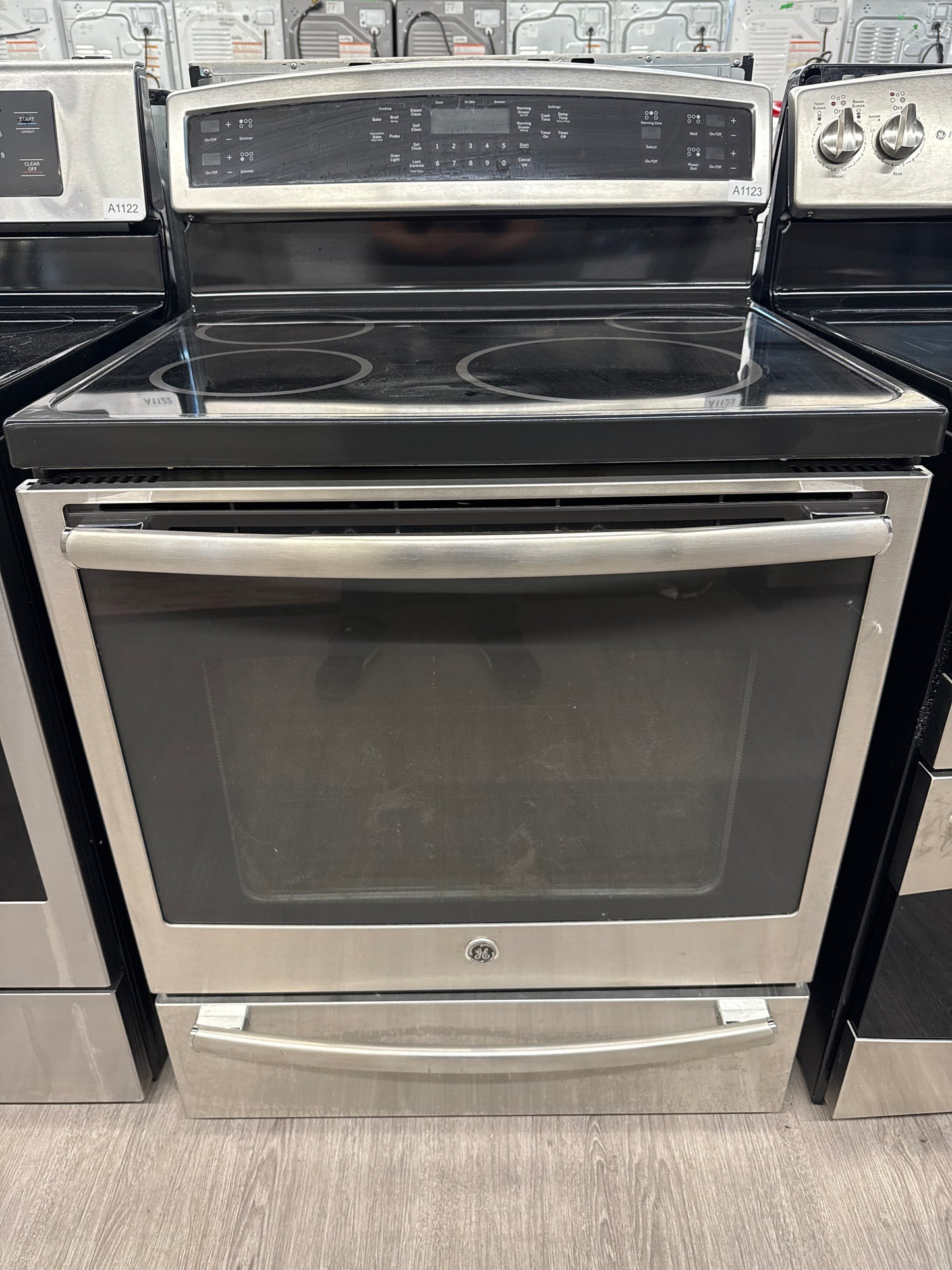 GE 30" Glass Top Induction Range- PHB920SF1SS