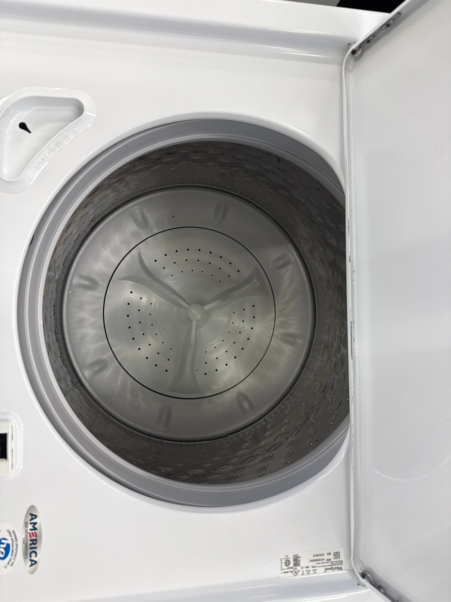 Whirlpool 27” Top Load Washer- WTW5000DW1