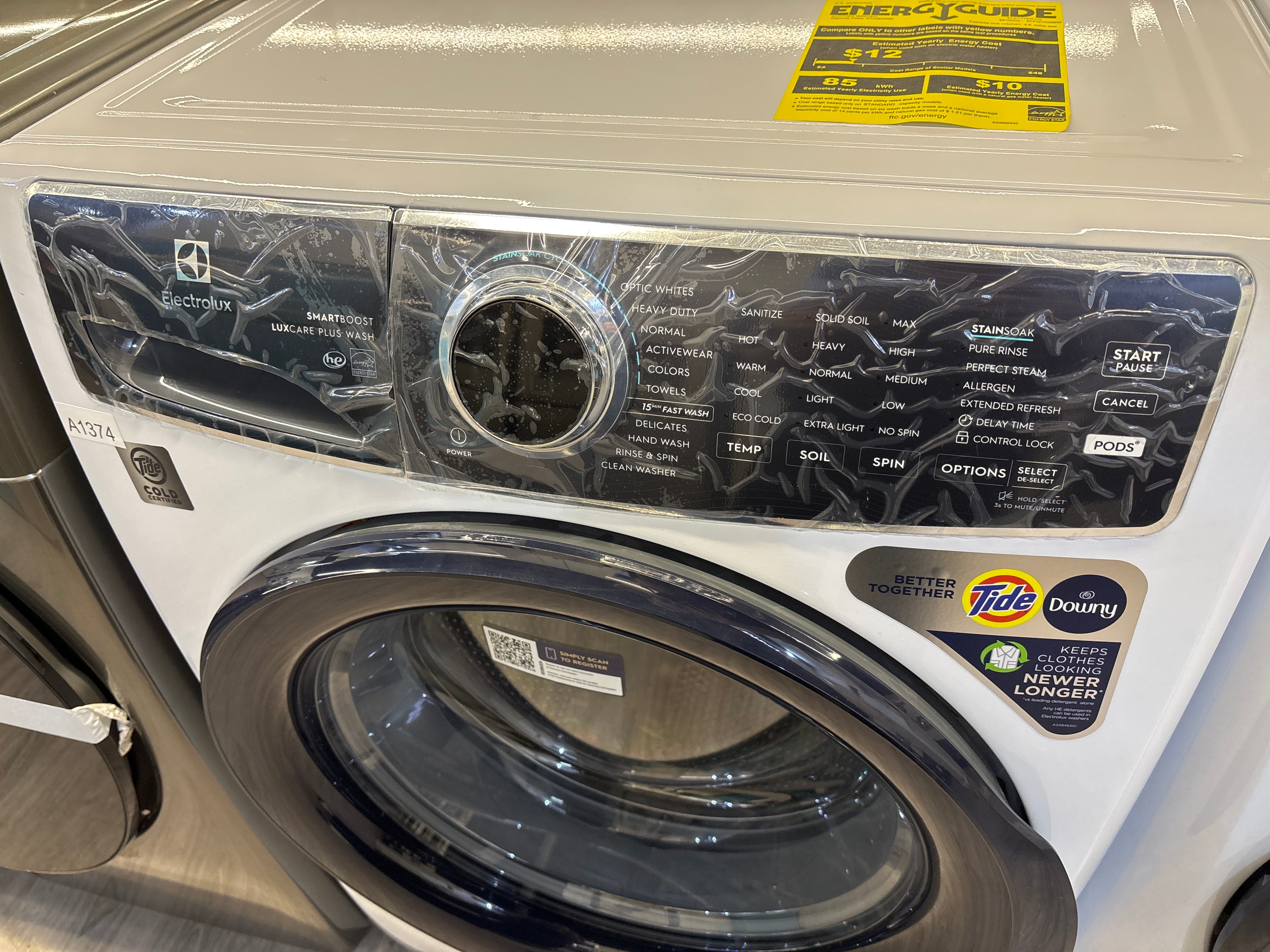 OPEN BOX - ELECTROLUX 27” Front load washer - ELFW7626BW0