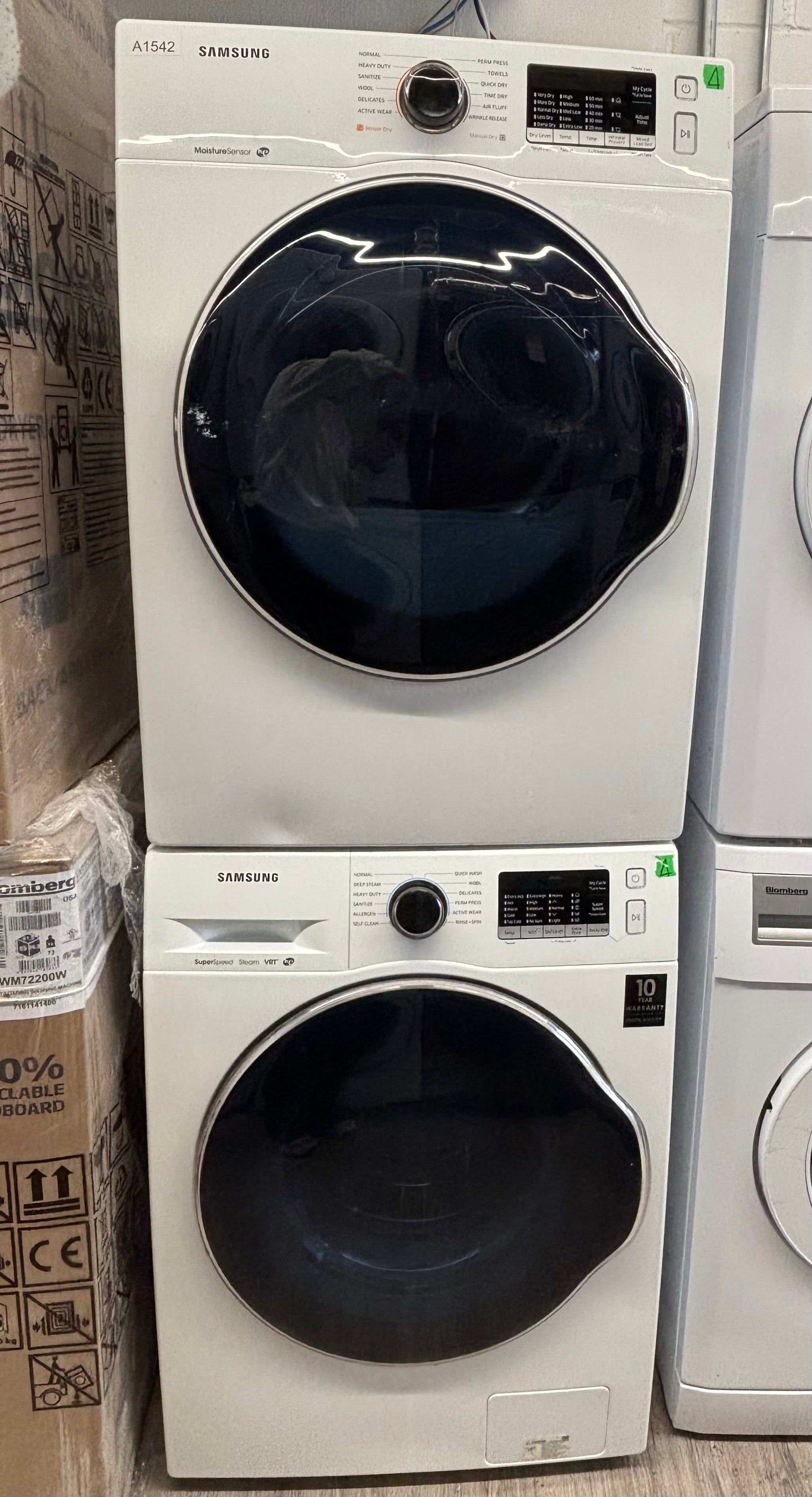 SAMSUNG 24” Front Load Washer & Dryer Set (WW22K6800AW/A2 & DV22K6800EW/AC)