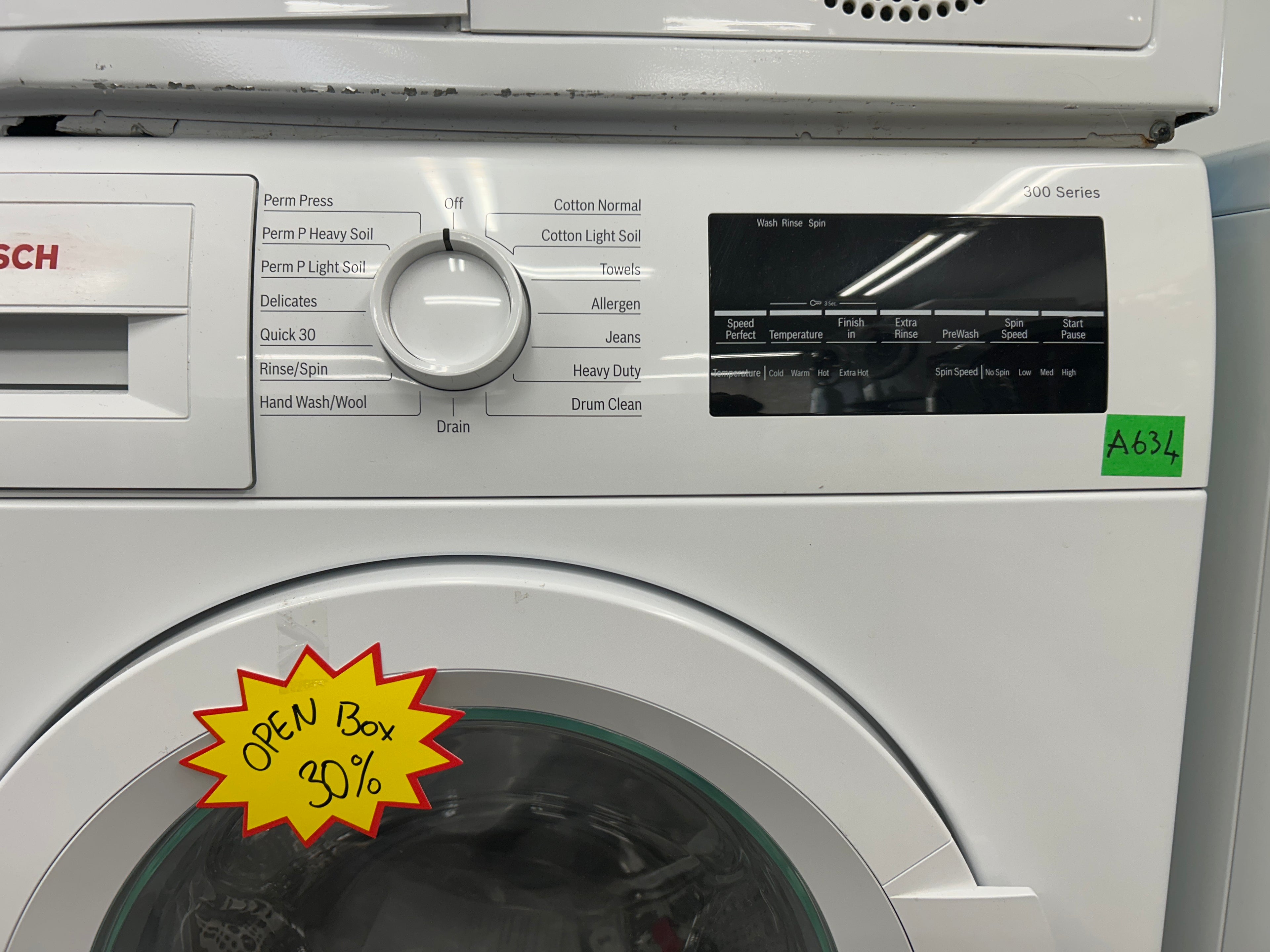 OPEN BOX - Bosch 24” Front Load Washer - WGA12400UC