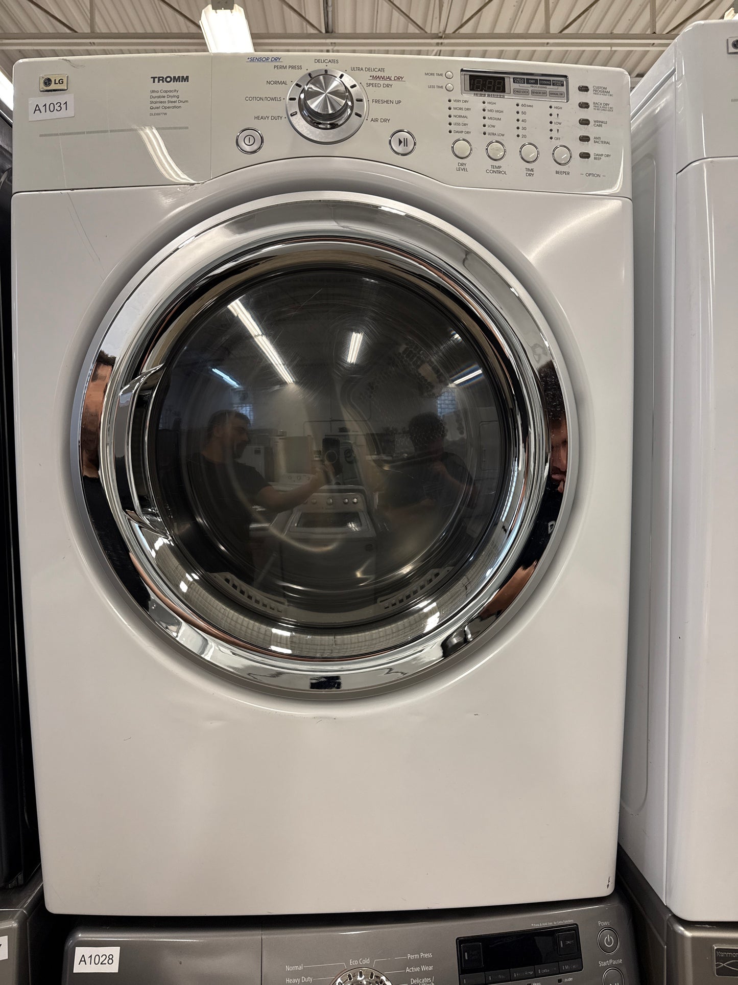LG 27” Front Load Dryer-DLE6977W