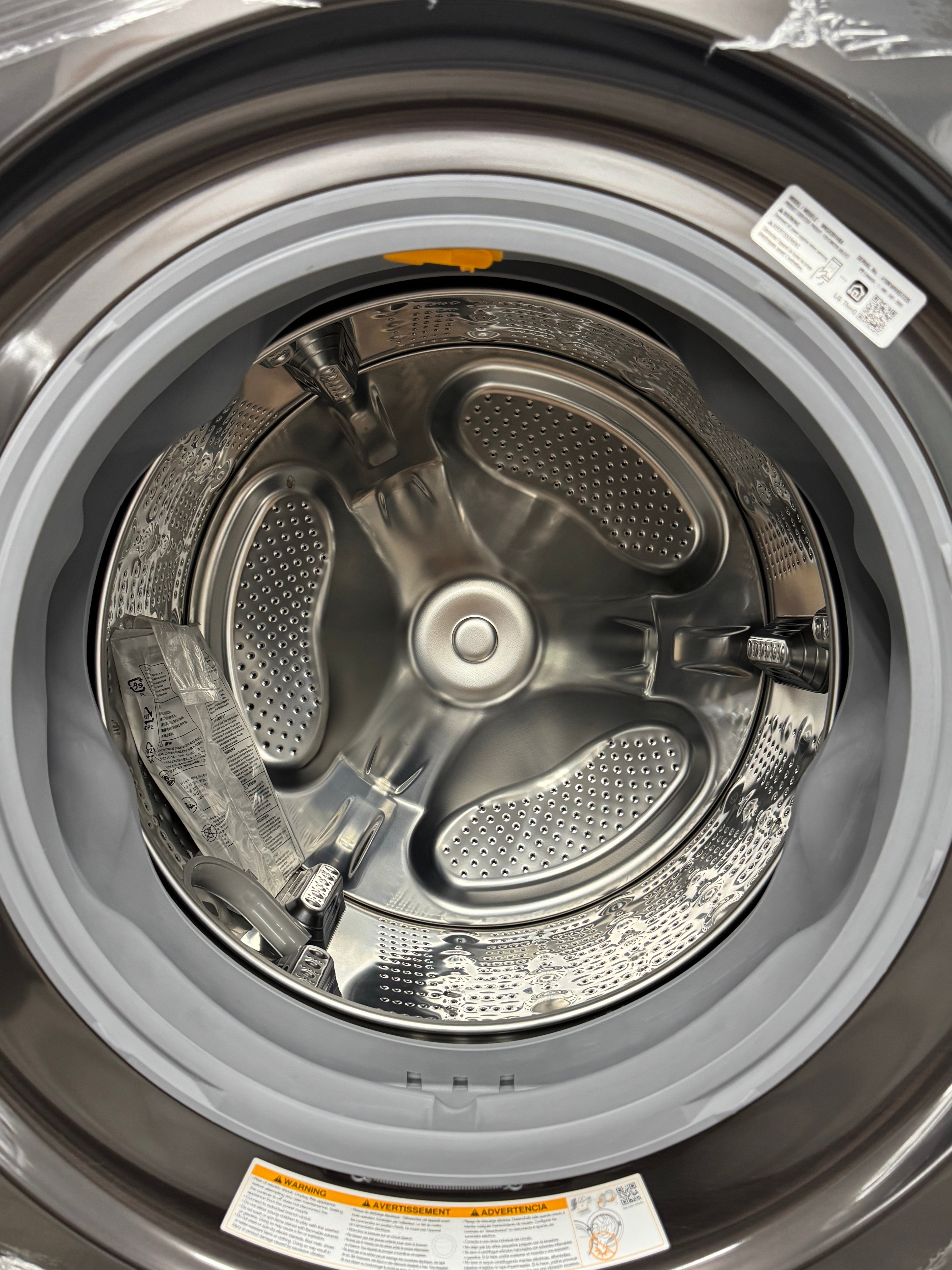 NEW - LG 27” Laundry Center, Gas Dryer, Wash Tower - WKGX201HBA (1 YEAR MANUFACTURER WARRANTY)