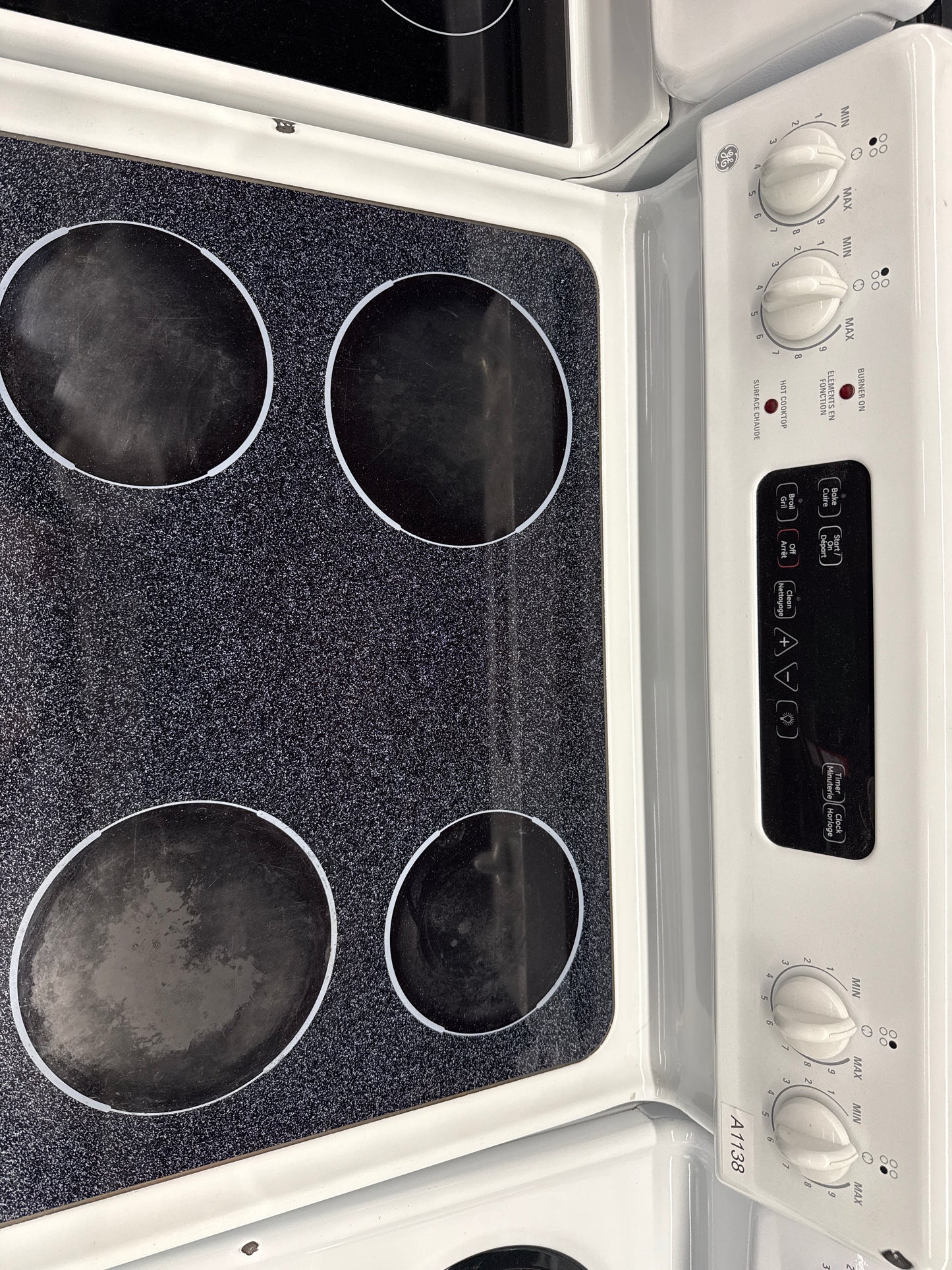GE 30" Glass Top Range- JCBS64W
