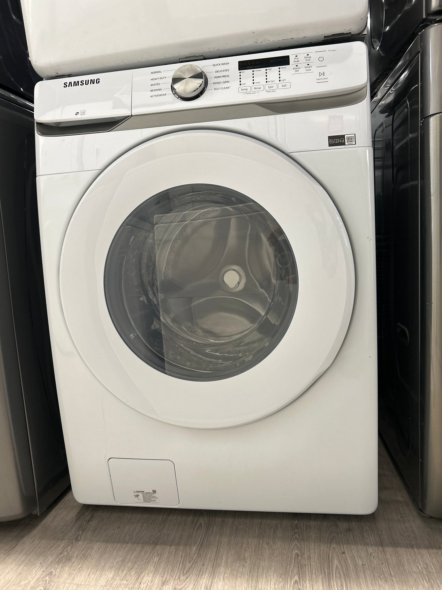 Samsung 27" Front Load Washer and Dryer Set