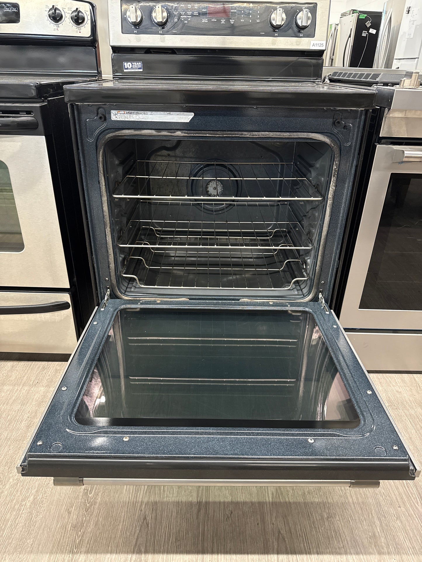 Maytag 30" Glass Top Range- YMER8800FZ4