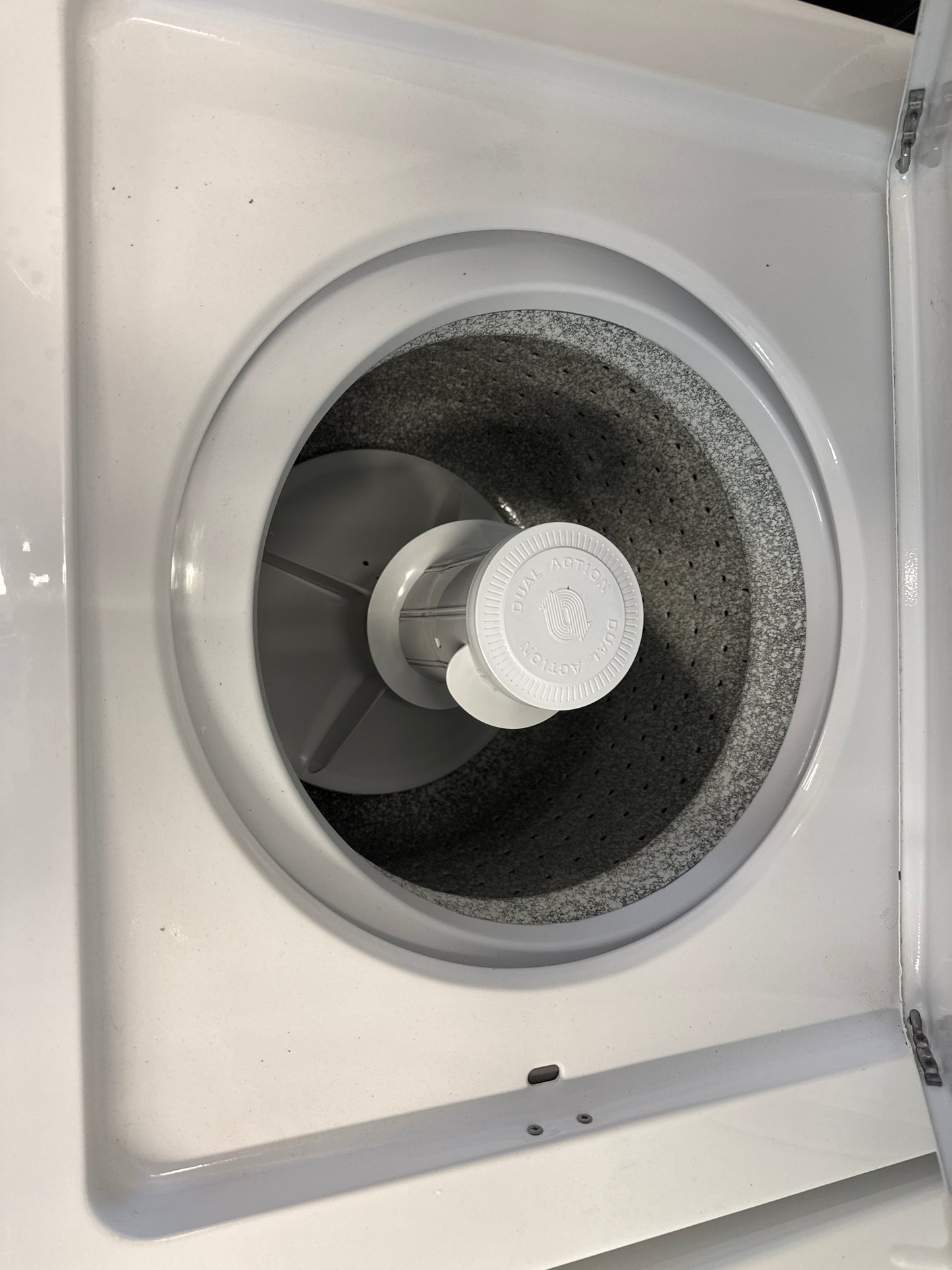 Kenmore 24” Laundry Center 110.1820293