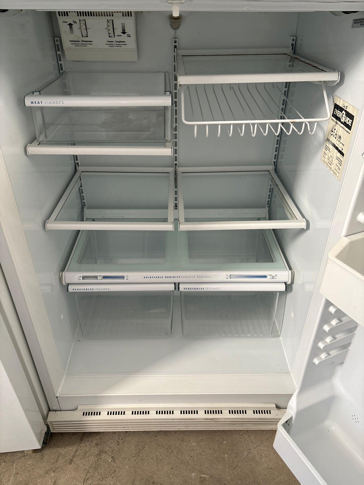 GE 30” Top freezer refrigerator