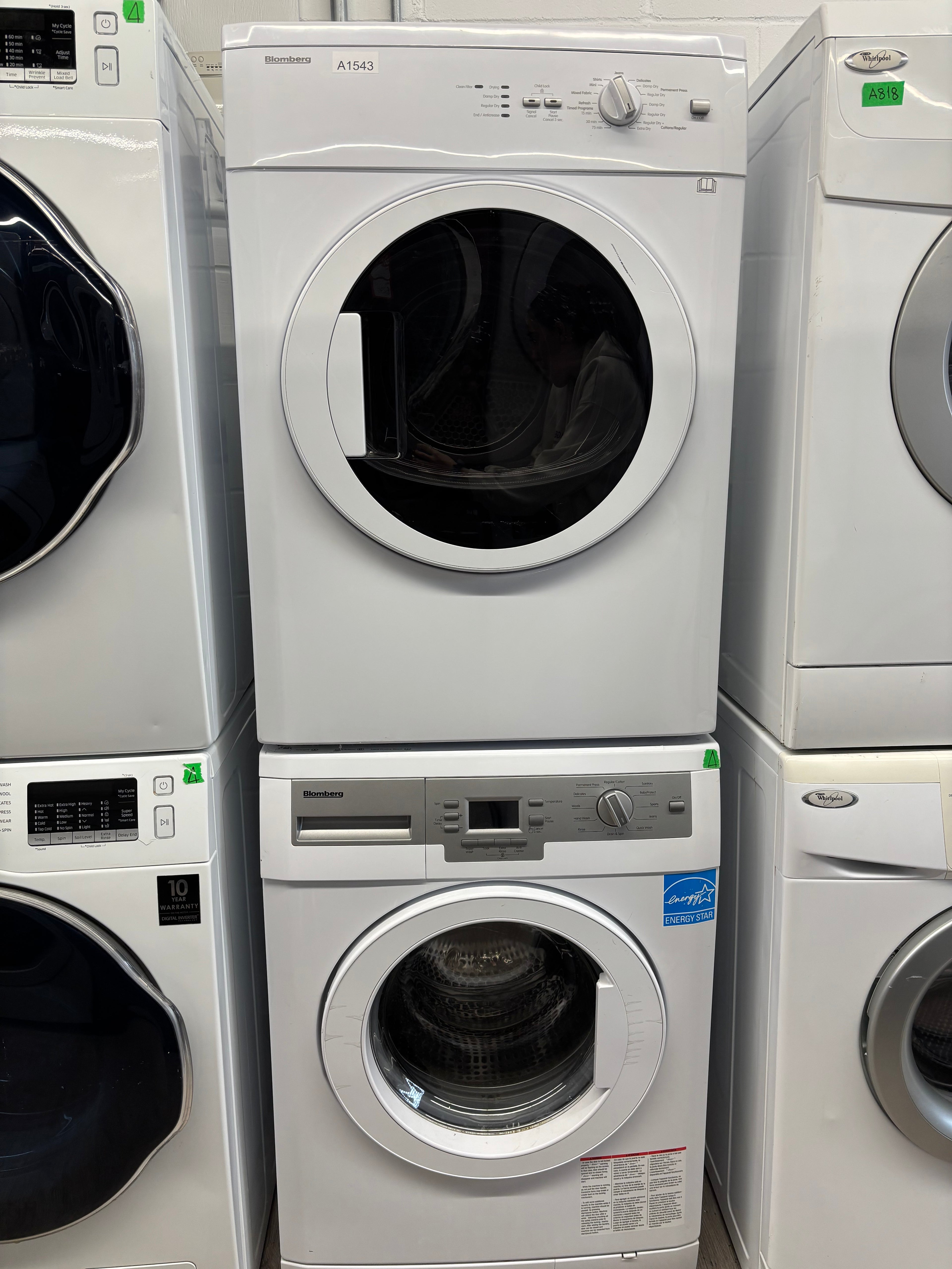 Blomberg 24” Front Load Washer & Dryer Set (EM77110NBL01 & DV17542)