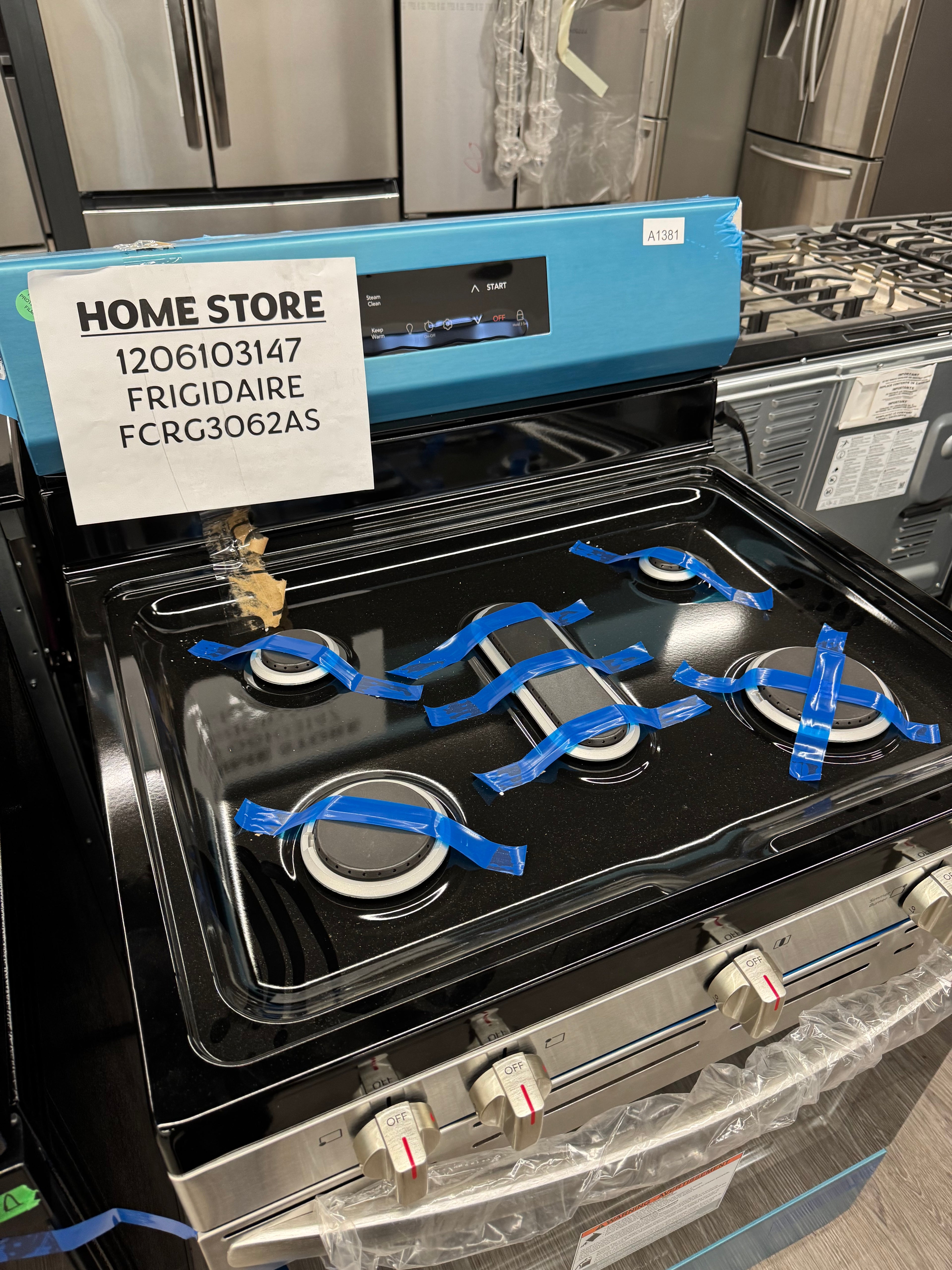 OPEN BOX - Frigidaire 30” Freestanding Gas Range - FCRG3062ASG