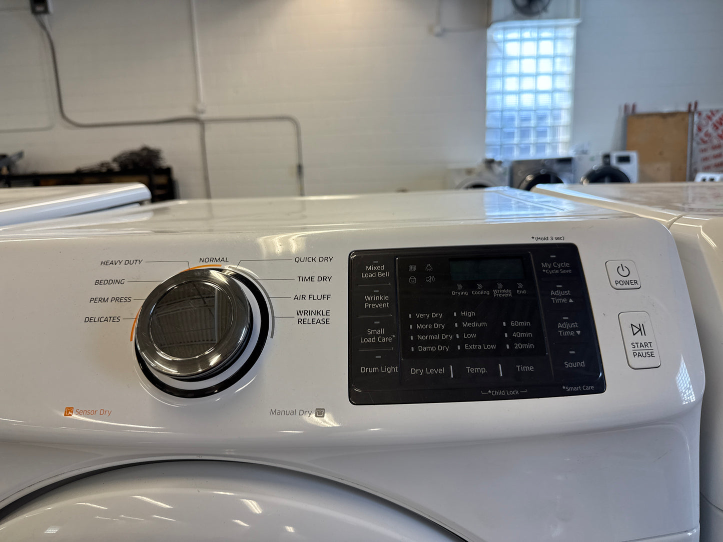 Samsung 27” Washer and Dryer Set (Washer-wf45m5100aw/a5 Dryer-dv42h5000ew/ac)