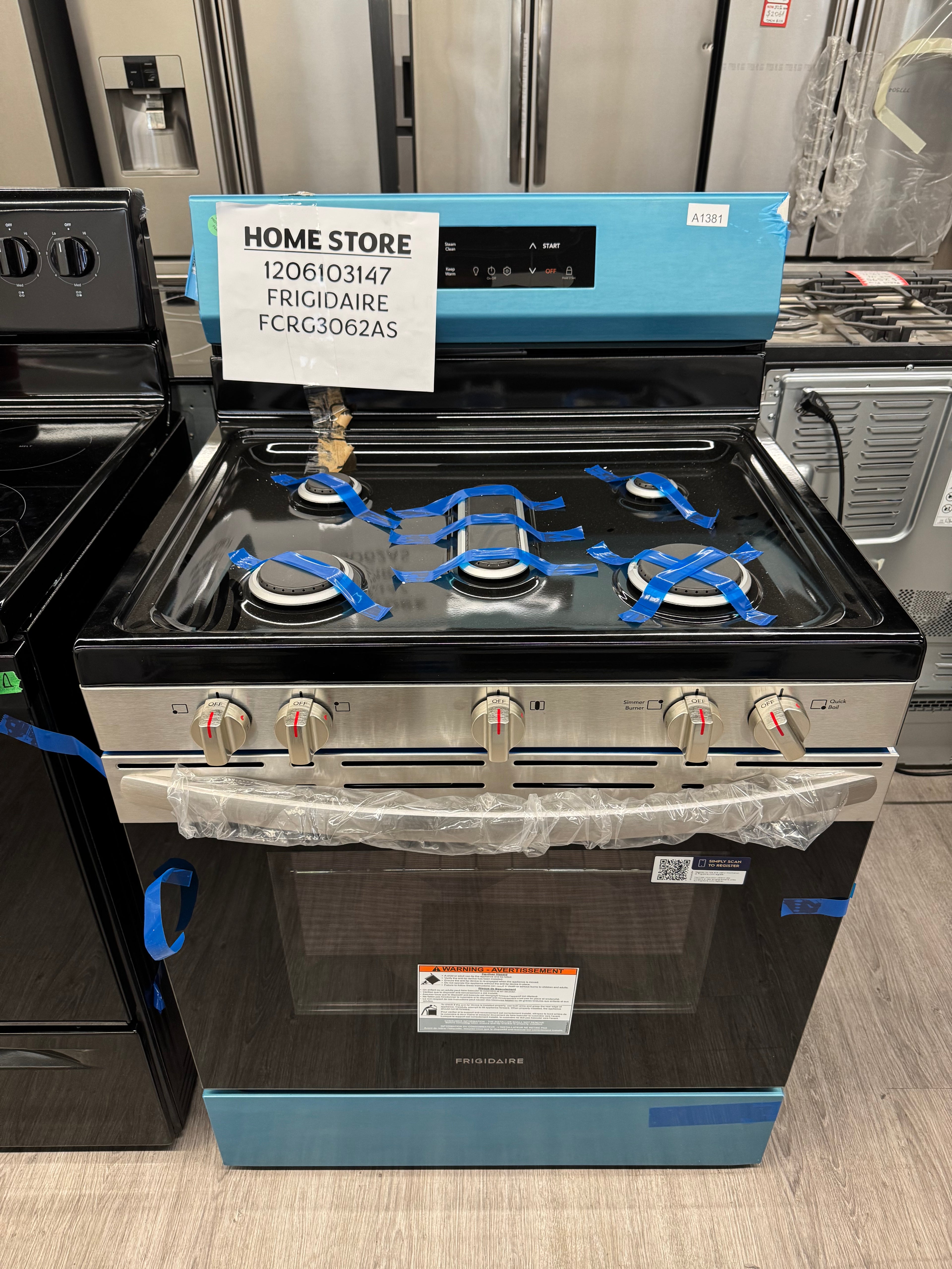 OPEN BOX - Frigidaire 30” Freestanding Gas Range - FCRG3062ASG