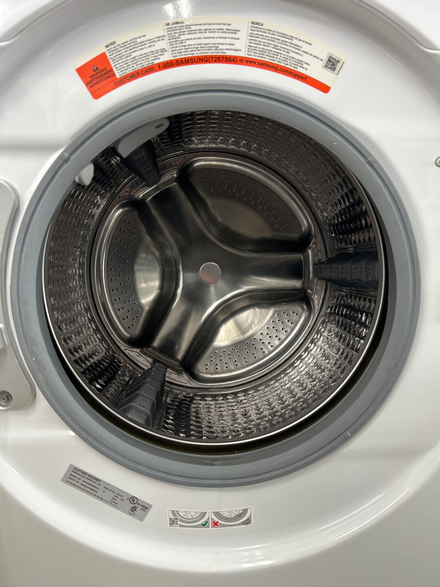 Samsung 27” Front Load Washer/Dryer Set