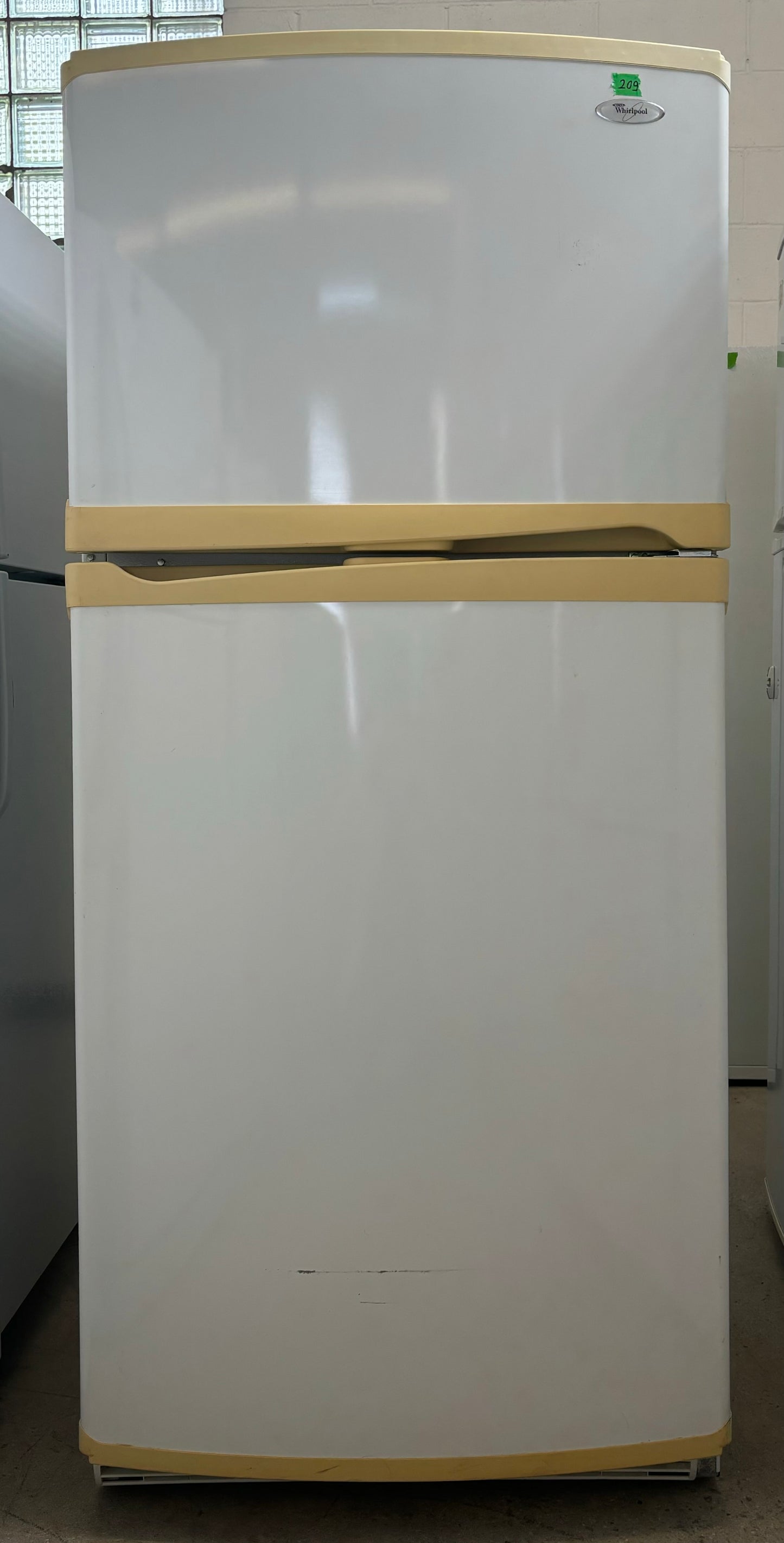 WHIRLPOOL 30’’ TOP FREEZER REFRIGERATOR