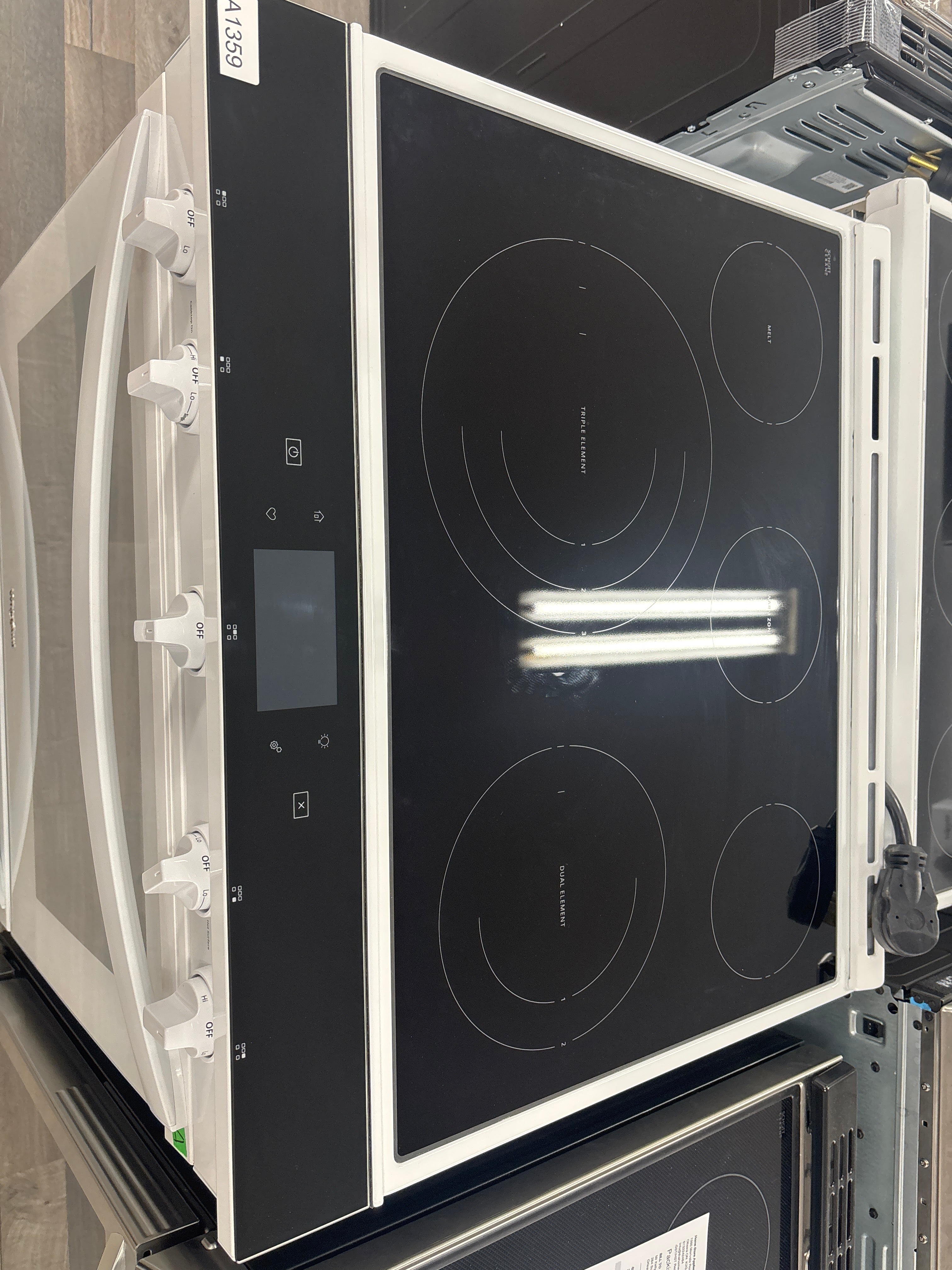 OPEN BOX -WHIRLPOOL 30” Slide in range - YWEW750H0HW5