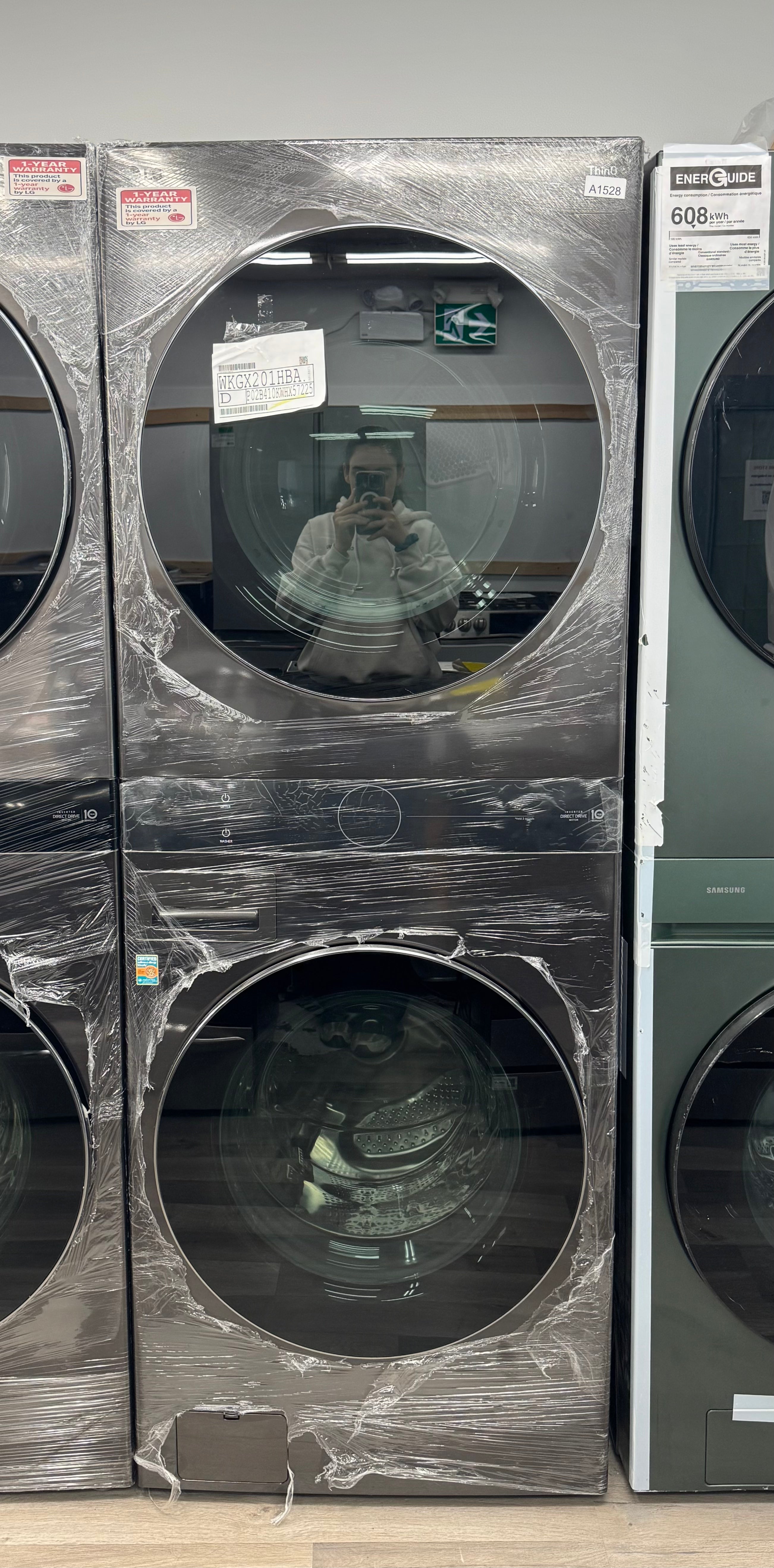 NEW - LG 27” Laundry Center, Gas Dryer, Wash Tower - WKGX201HBA (1 YEAR MANUFACTURER WARRANTY)