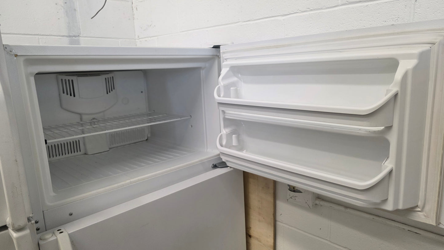 White-Westinghouse 30" Top Freezer Fridge- WRT8G3EWM