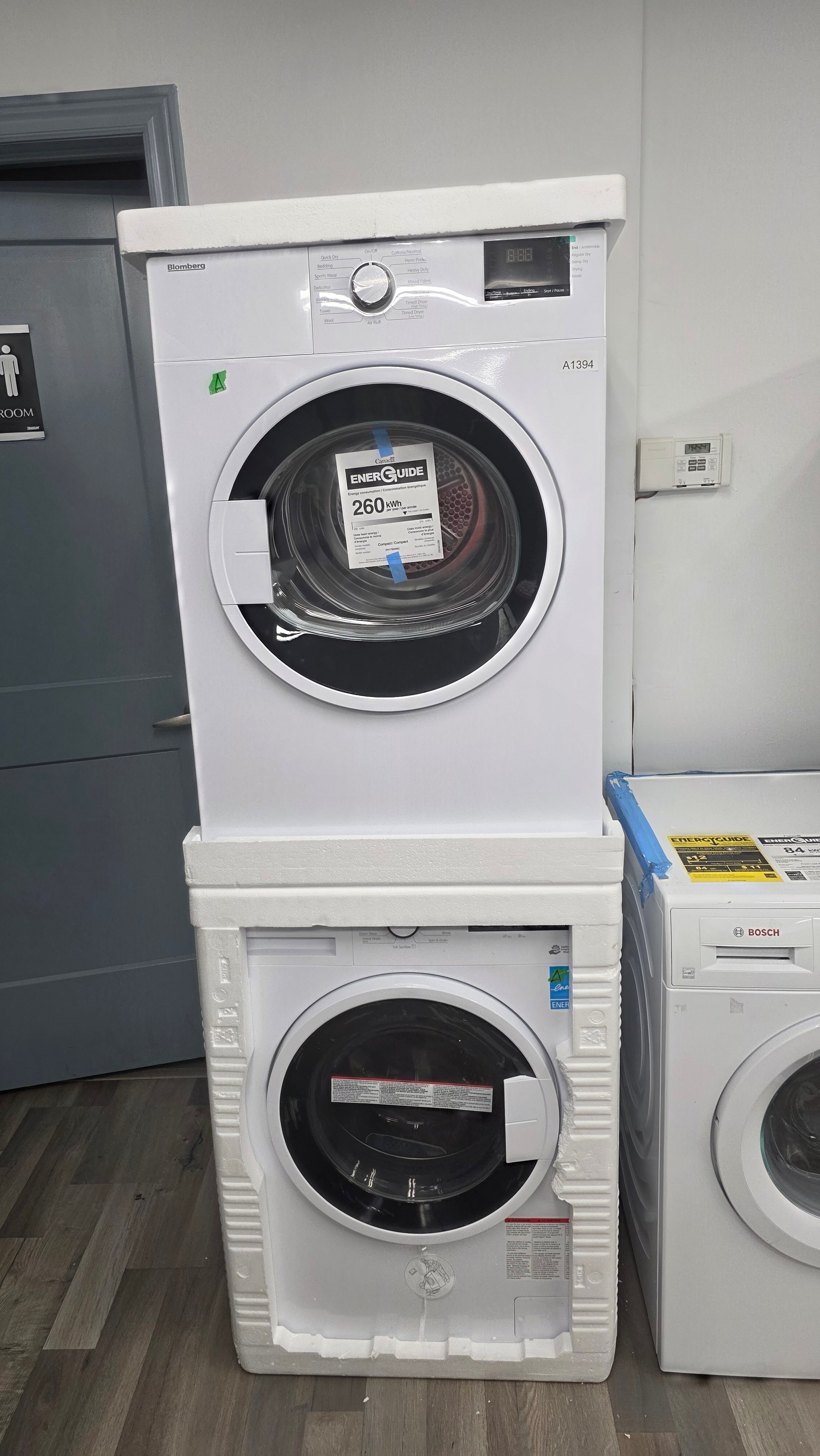New Blomberg 24” Front Load Washer & Dryer Set - DV17600W2 & WM72200W - 1 YEAR WARRANTY