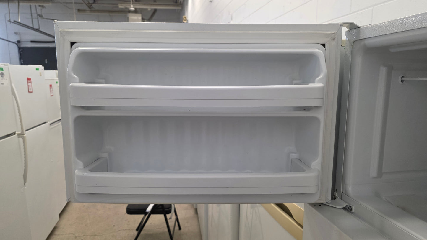 GE 28" Top Freezer Fridge- GTS18GBSFRWW