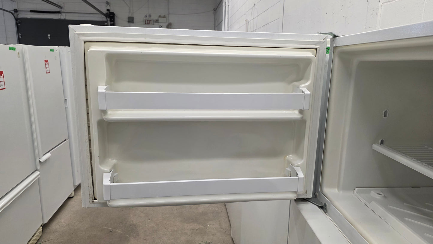 Whirlpool 30" Top Freezer Fridge ET9FTKXKQ02
