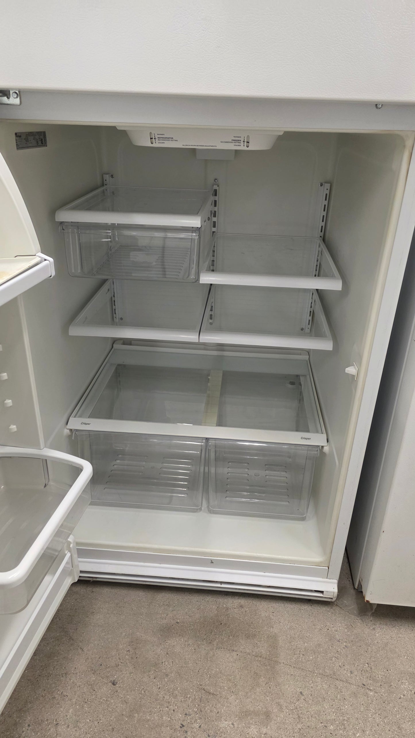 Whirlpool 30" Top Freezer Fridge ET9FTKXKQ02
