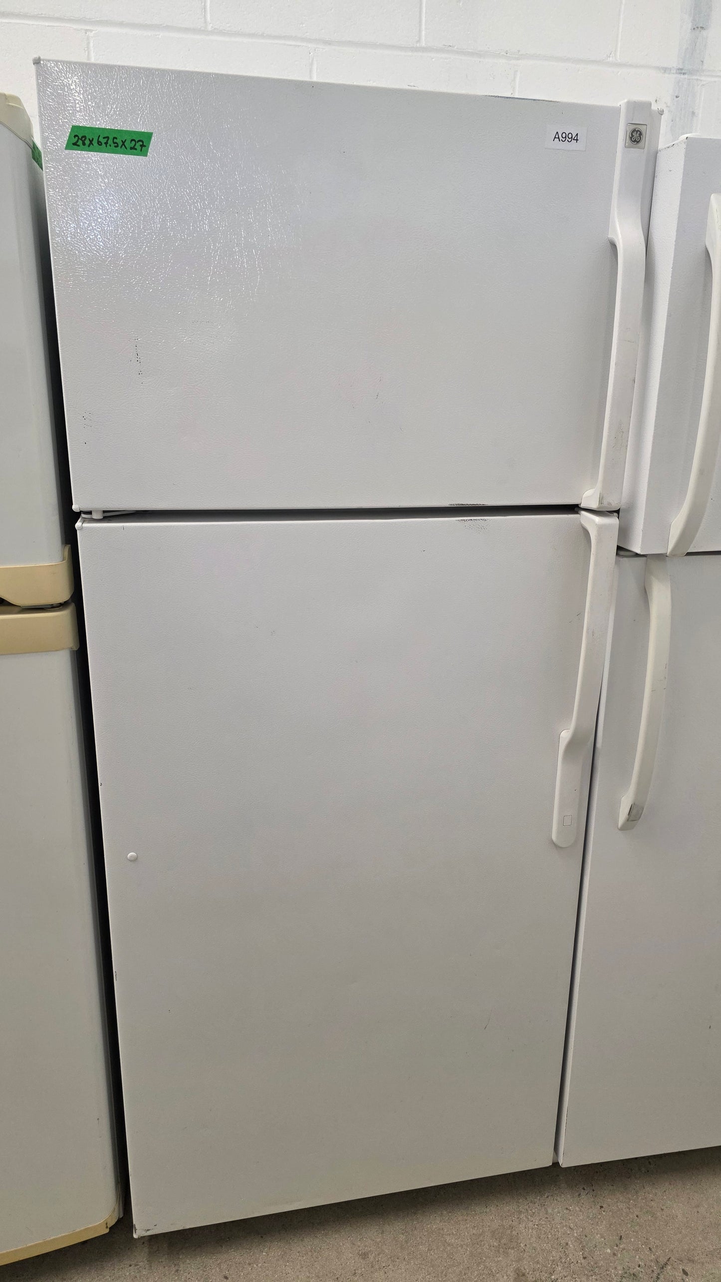 GE 28" Top Freezer Fridge- GTS18GBSFRWW