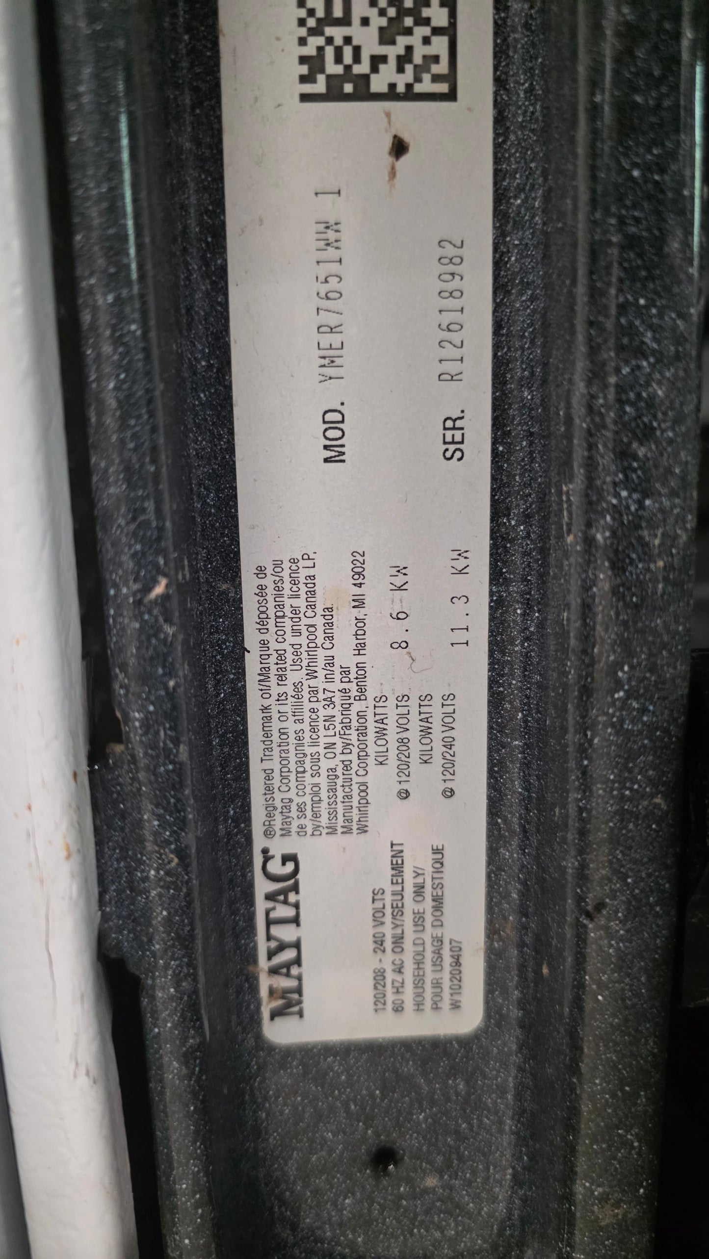 Maytag 30" Glass Top Range YMER7651WW 1