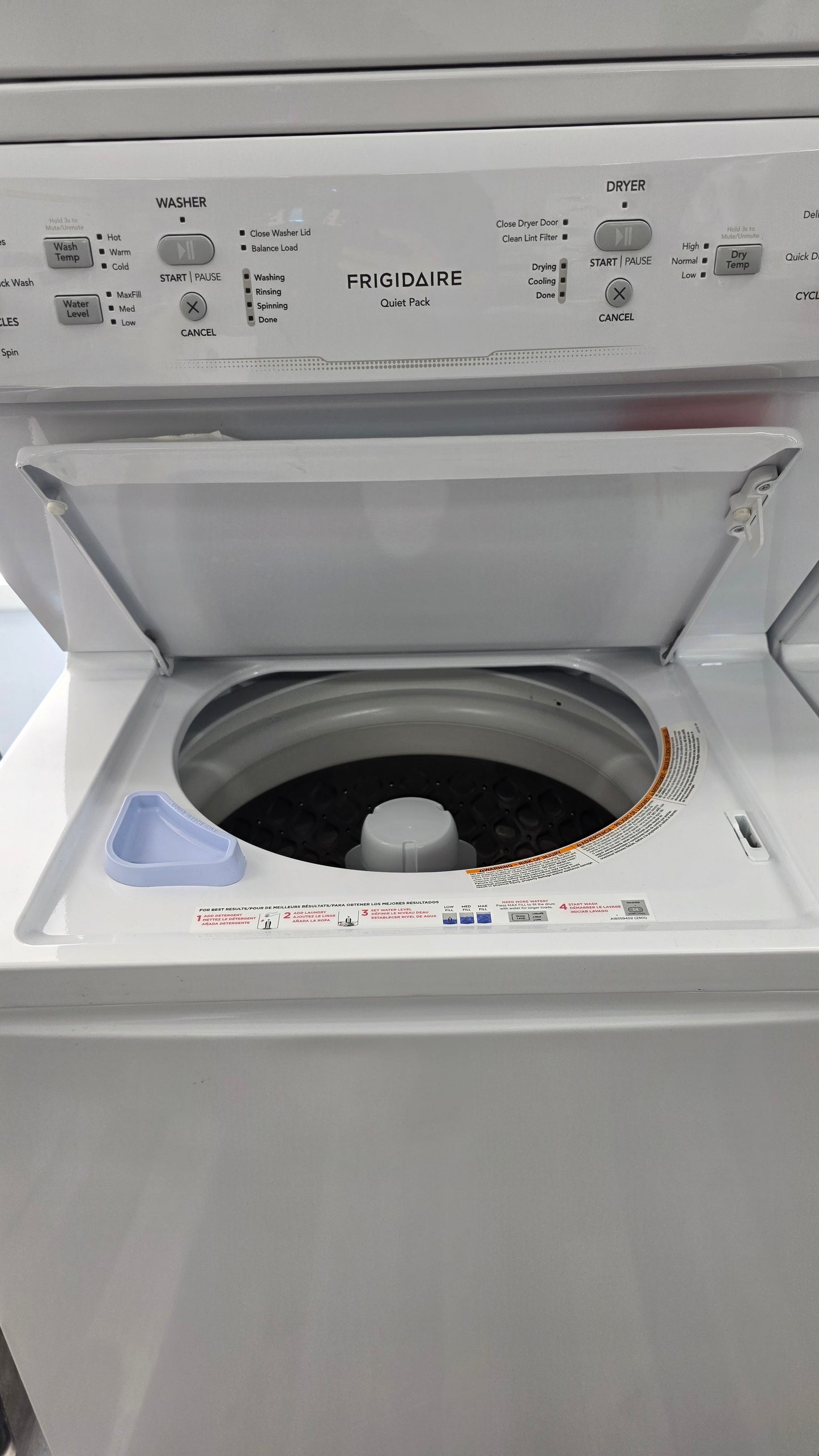 Open Box Frigidaire 27" Laundry Unit- FLCE752CAW4