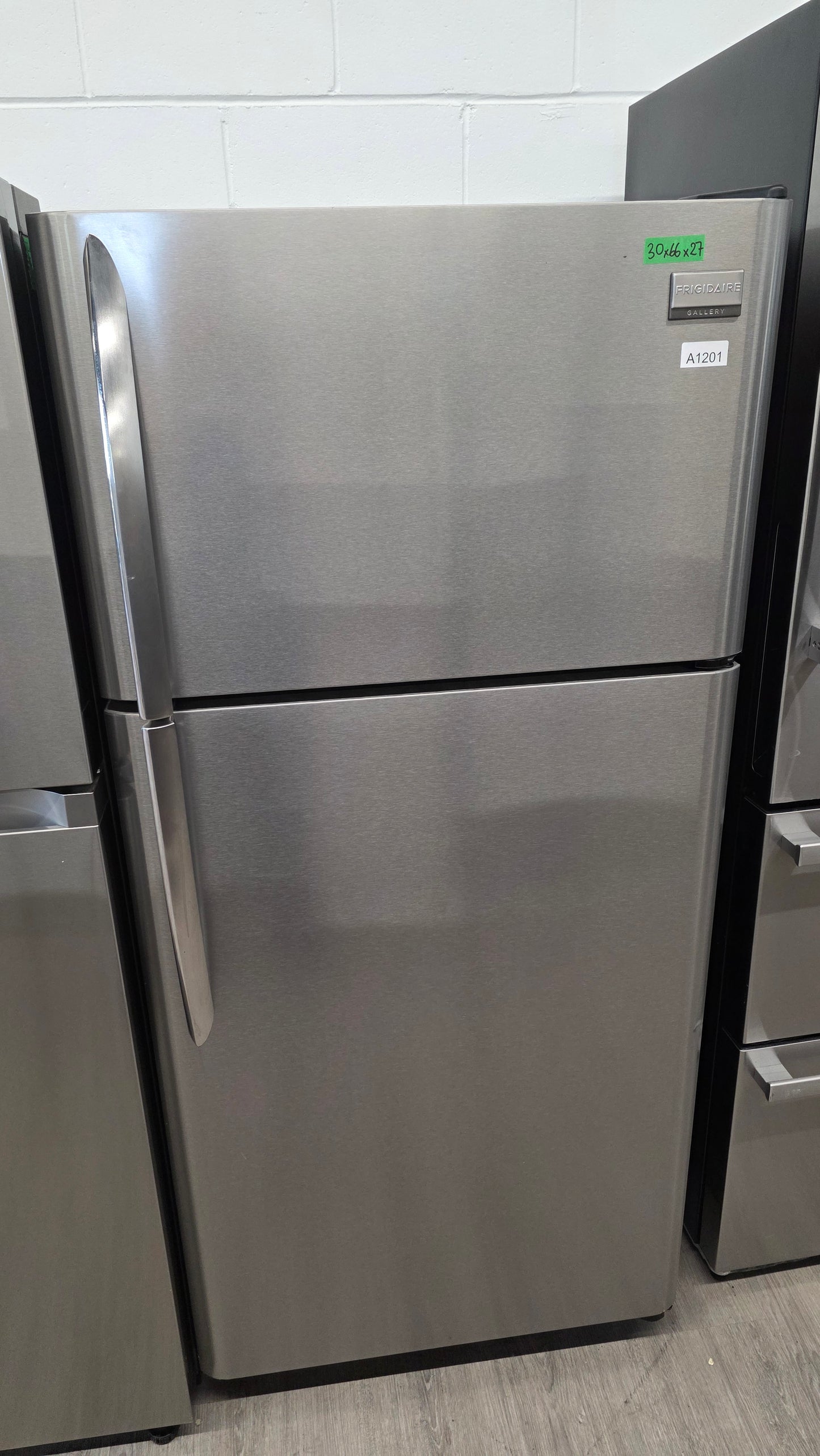 Frigidaire Gallery 30" Top Freezer Fridge FGHT1844KF4