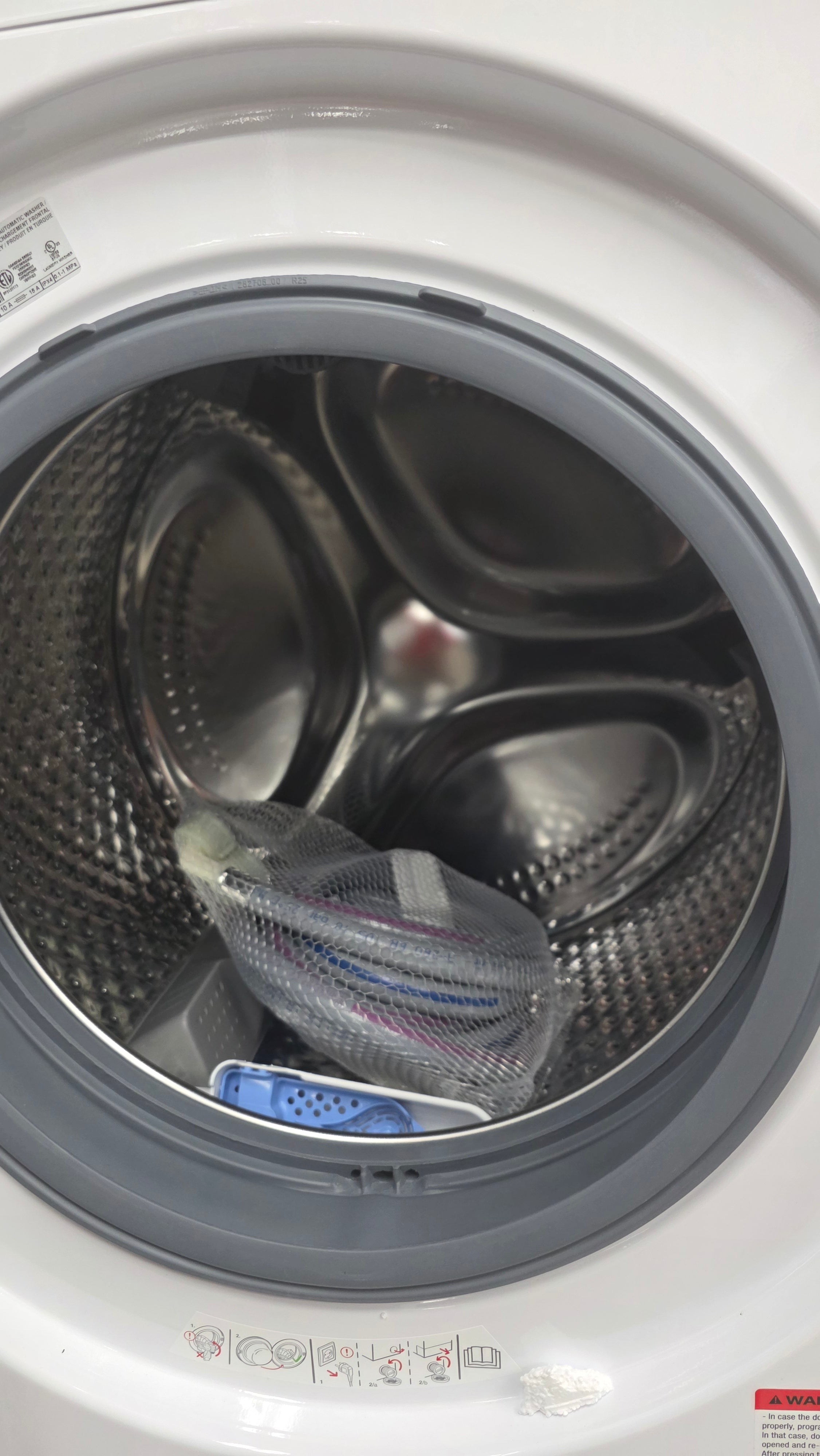 New Blomberg 24” Front Load Washer & Dryer Set - DV17600W2 & WM72200W - 1 YEAR WARRANTY