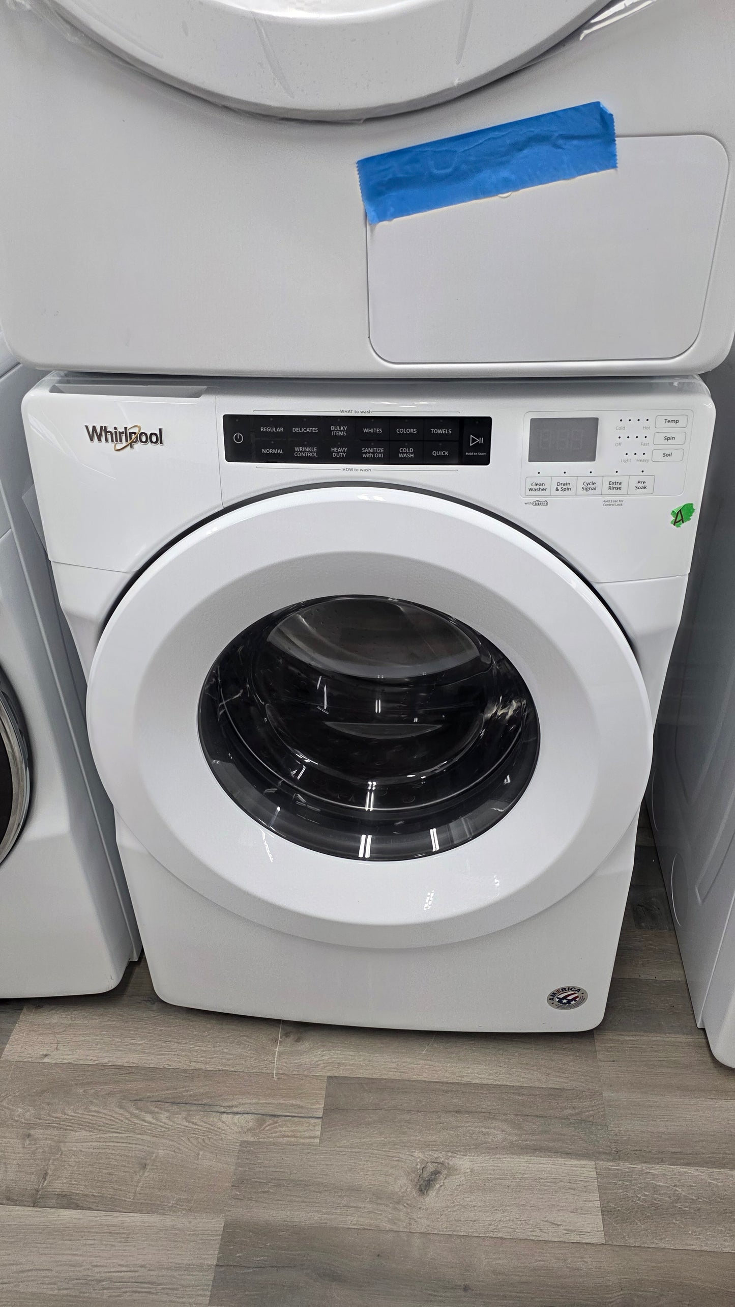 Whirlpool 27" Front Load Washer WFW560CHW