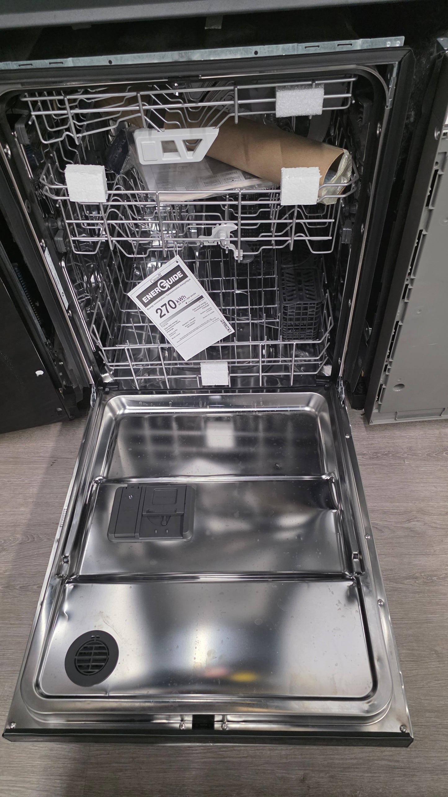 Open Box Whirlpool 24" Stainless Steel Dishwasher WTA80SAKZ3