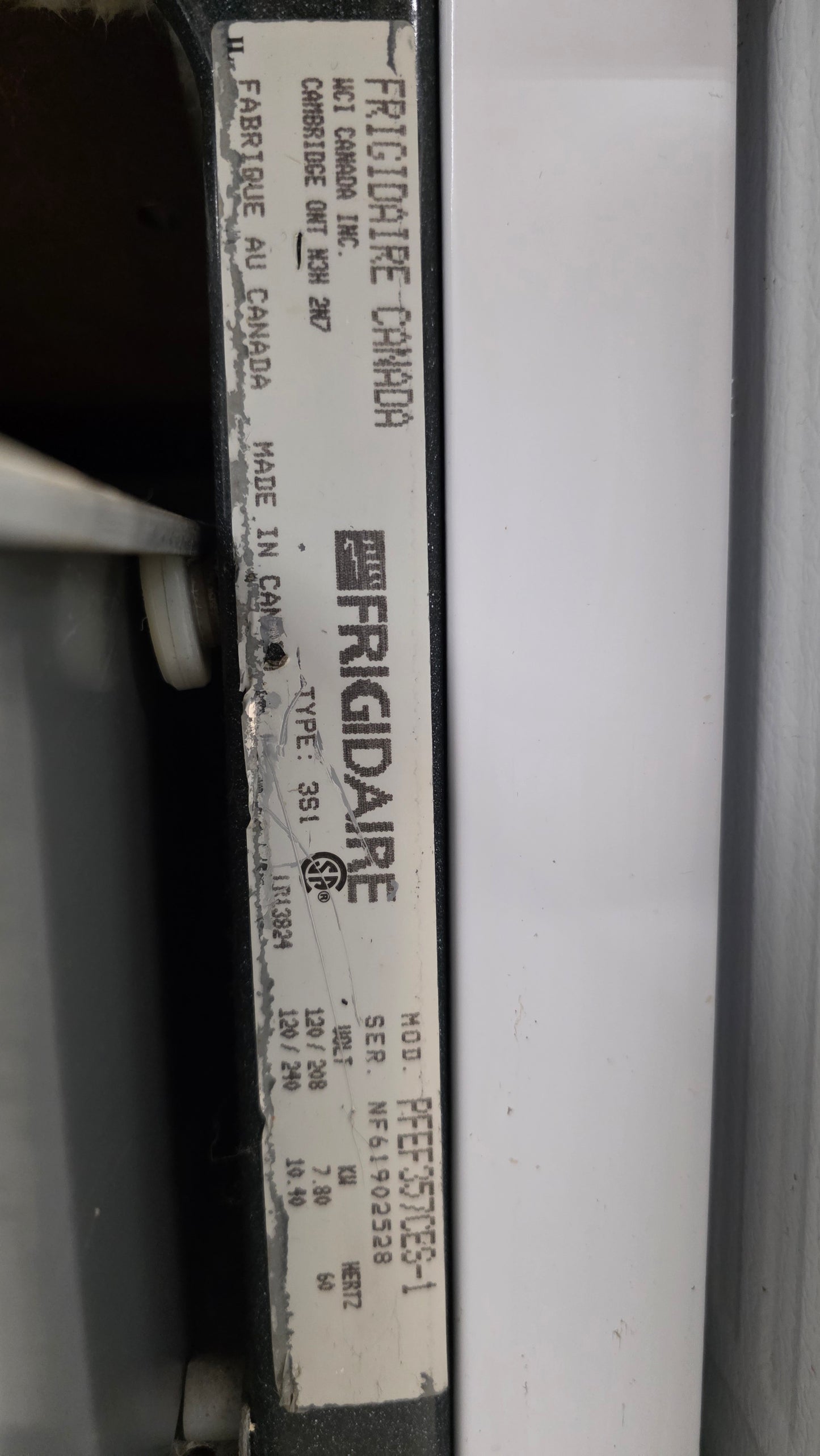 Frigidaire 30" White Coil Top Range-PFEF357CES 1