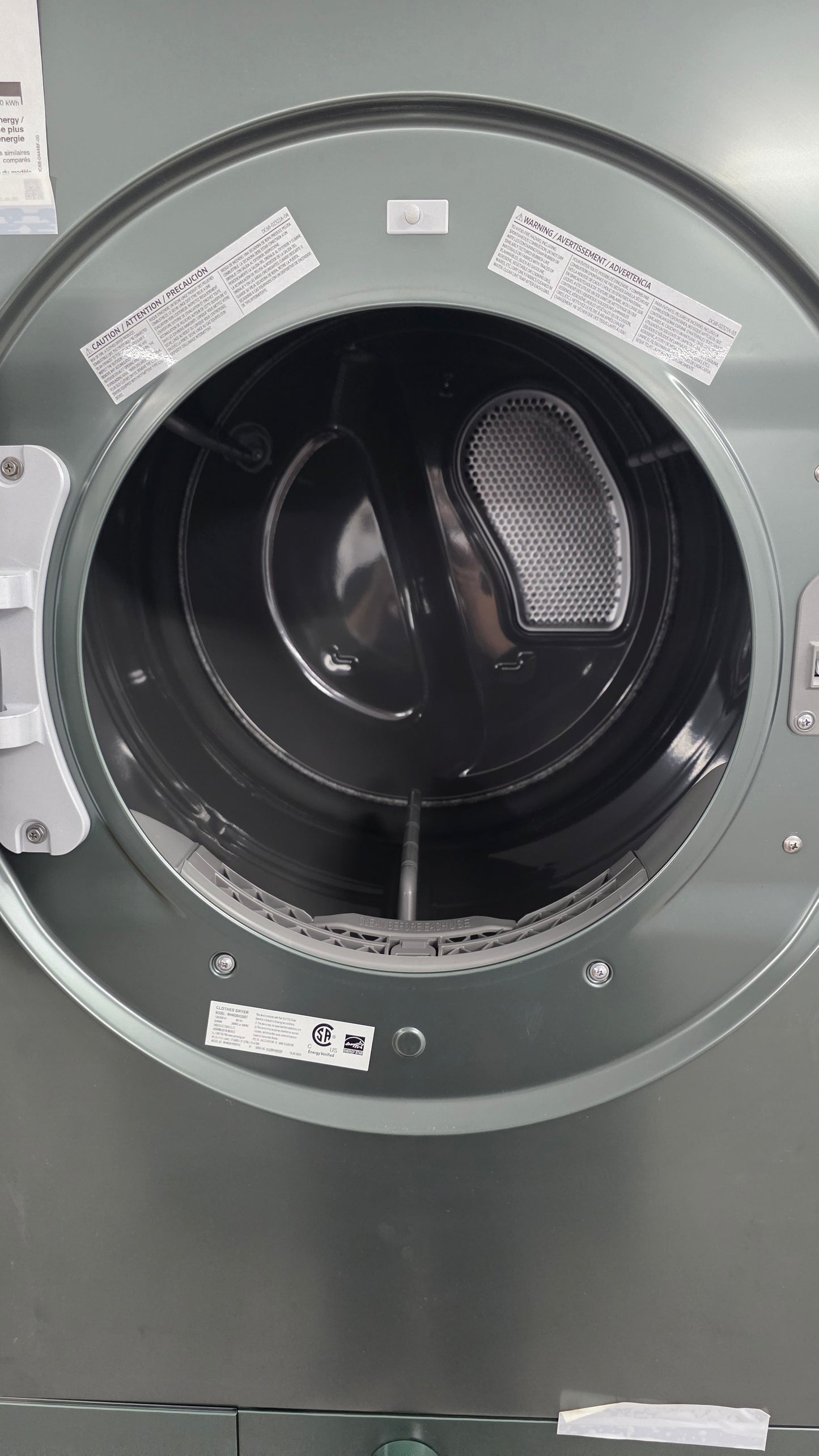 Open Box Samsung 27" Front Load Washer and Dryer Combo - washer WH46DBH550E dryer WH46DBH55OEF