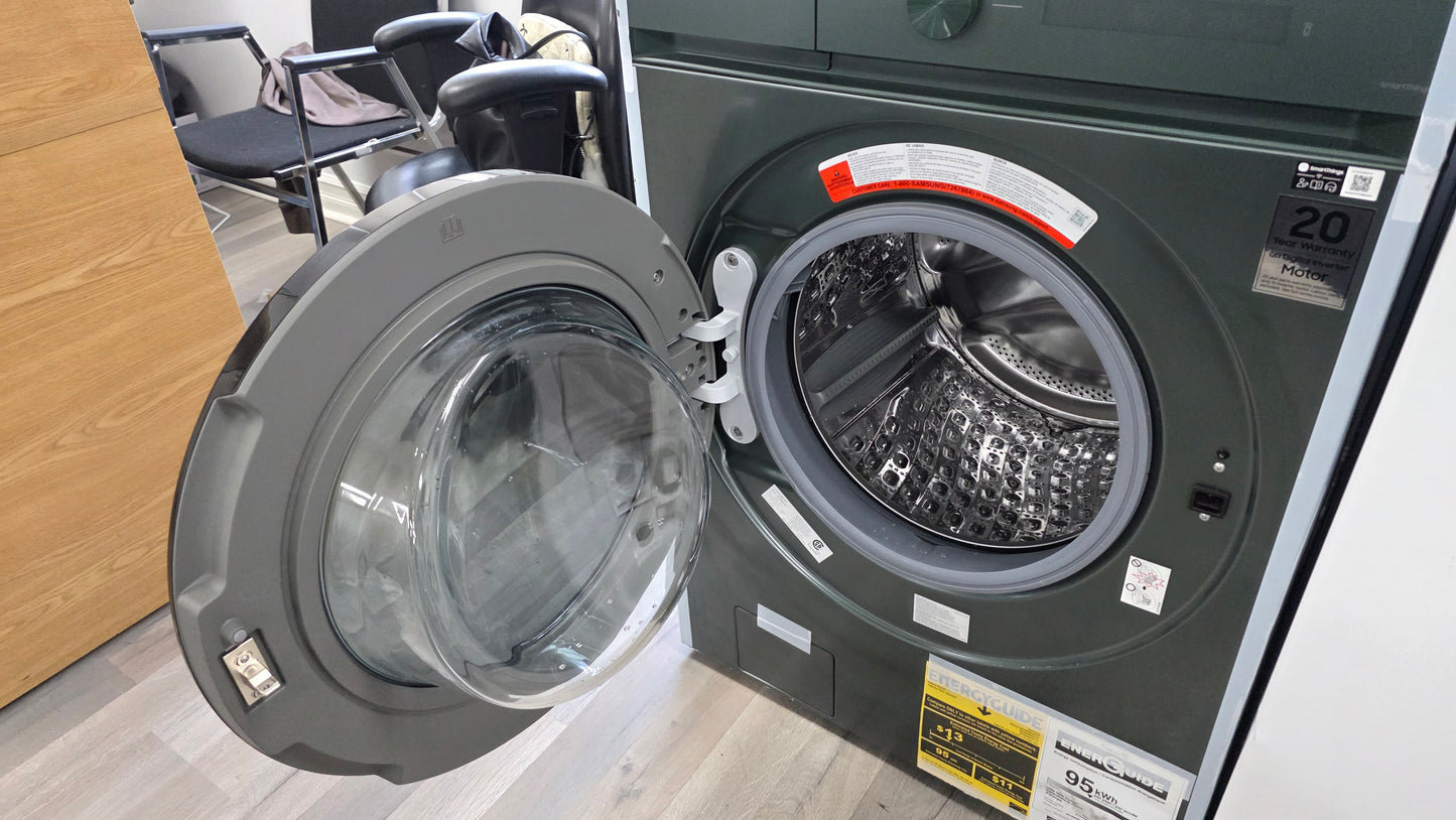 Open Box Samsung 27" Front Load Washer and Dryer Combo - washer WH46DBH550E dryer WH46DBH55OEF