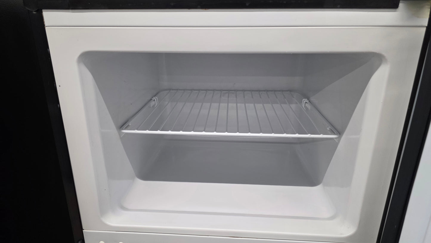 Igloo 21" Stainless Steel Top Freezer Fridge FR725-B