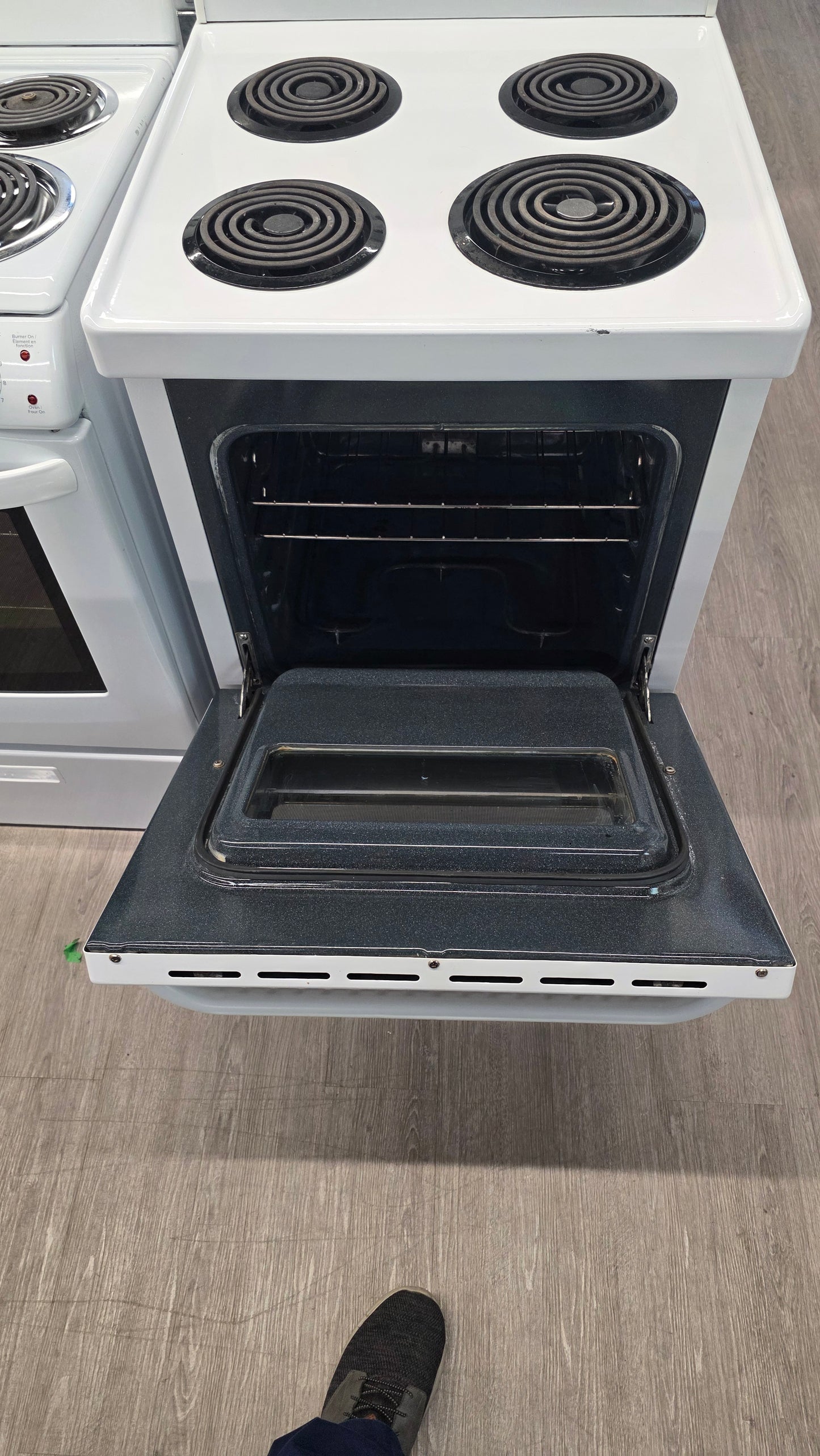 Frigidaire 24" Coil Top Range- CMEF212ES1