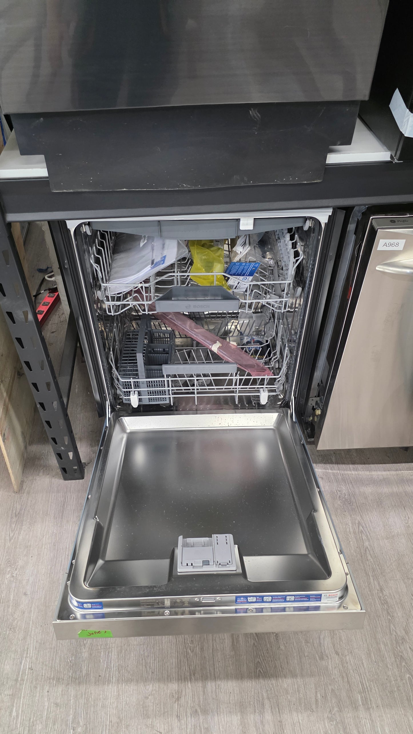 Open Box Bosch 24" Stainless Steel Dishwasher -SHE53B75UC/43