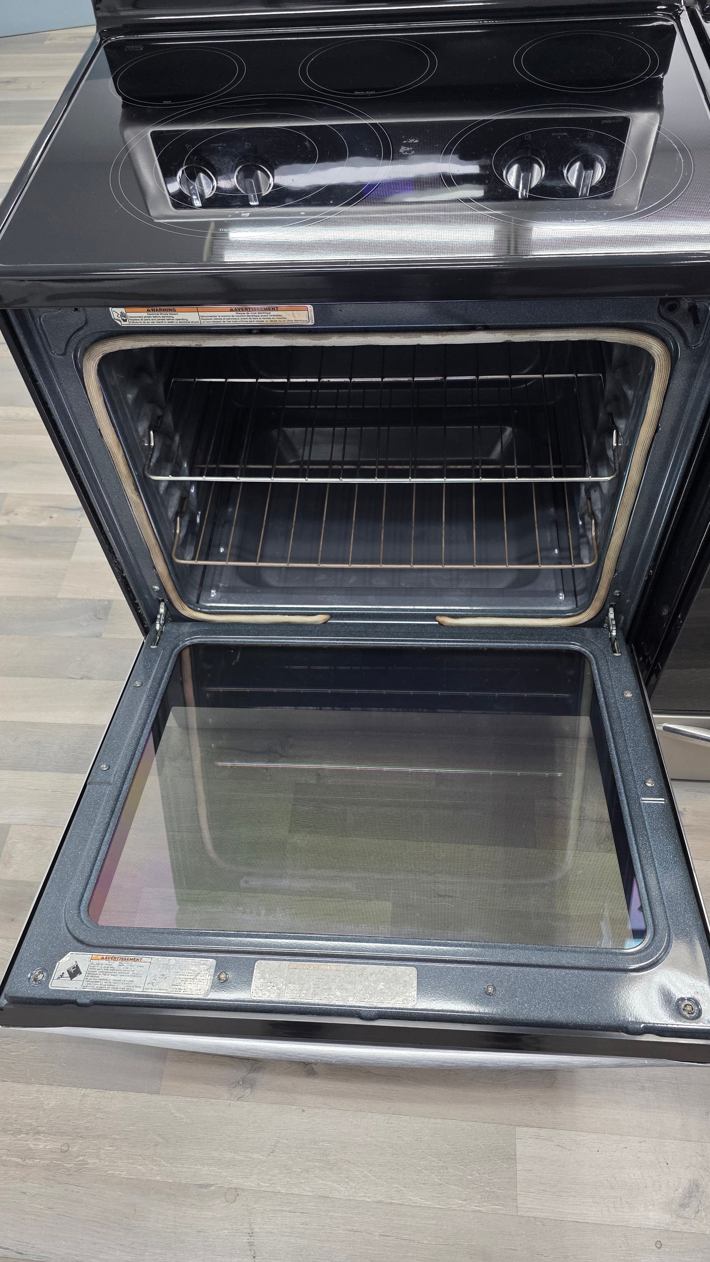 Whirlpool 30" Glass Top Range YWFE745HFS