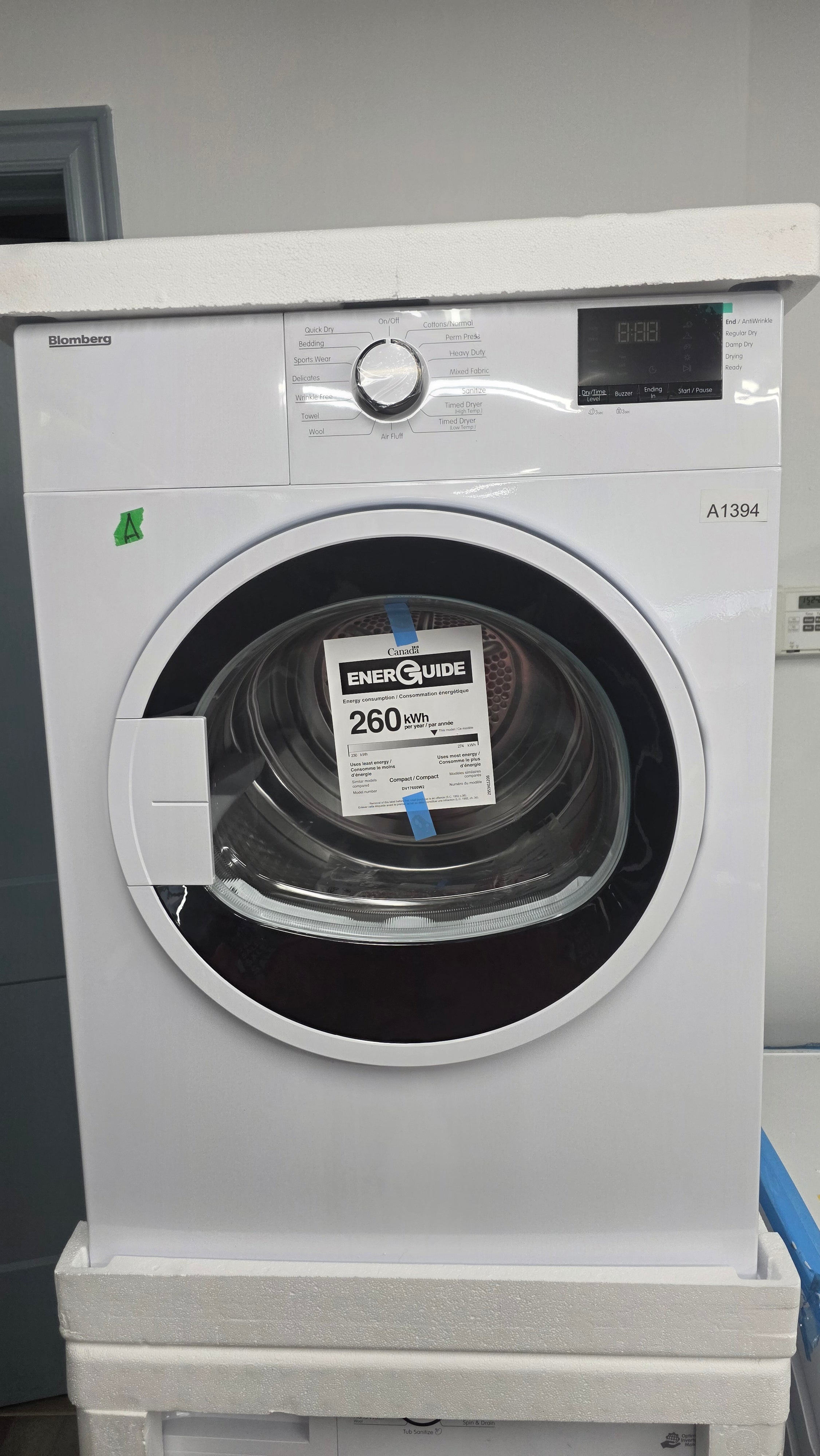 New Blomberg 24” Front Load Washer & Dryer Set - DV17600W2 & WM72200W - 1 YEAR WARRANTY